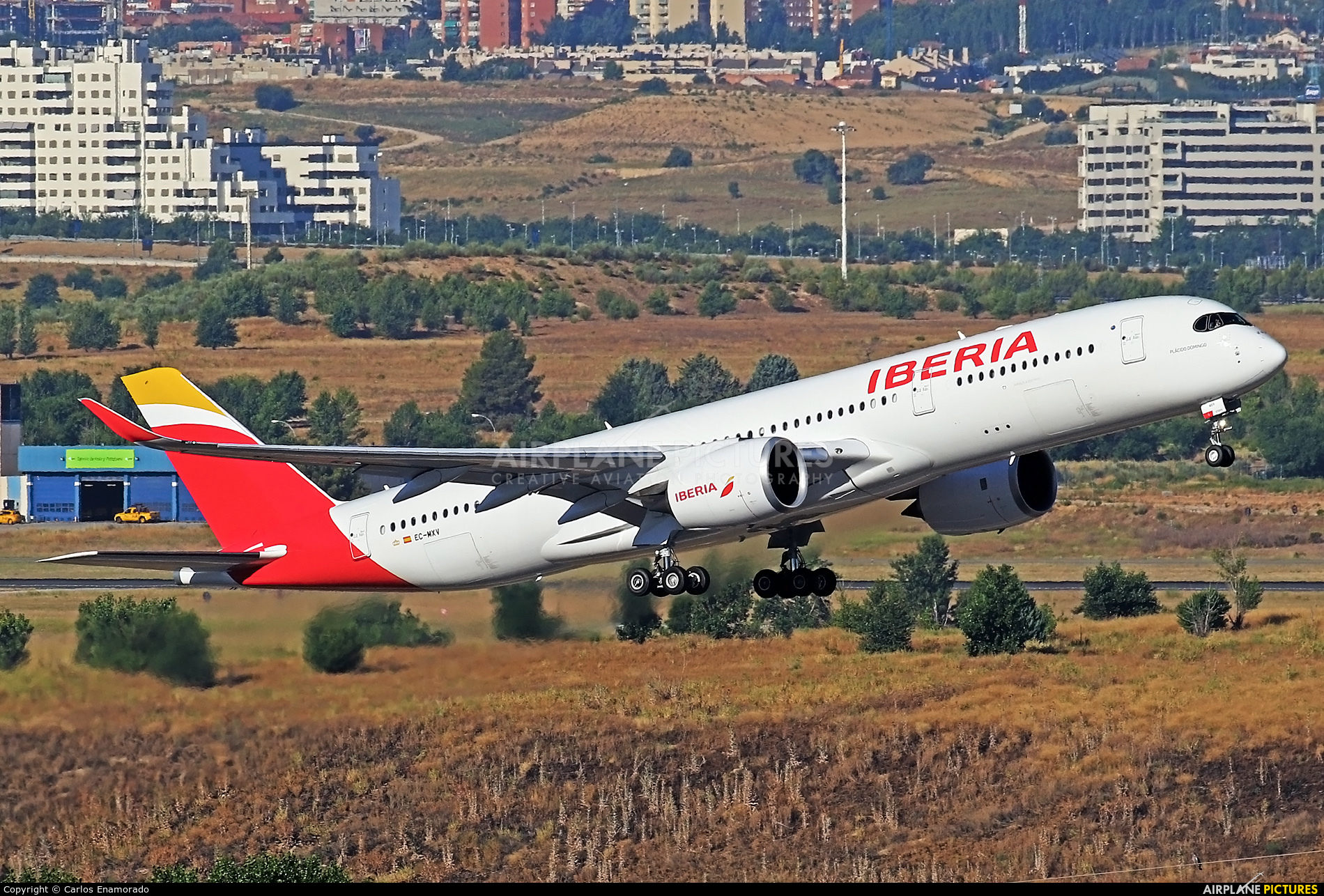 Airbus iberia despegue avion wallpaperx1286