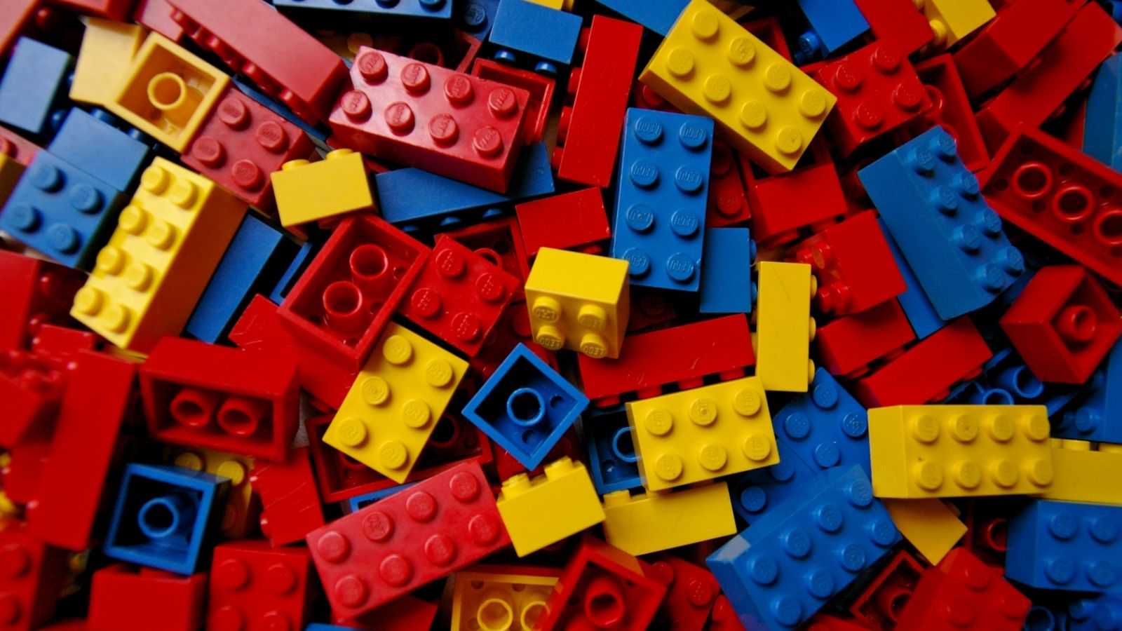 Desktop Lego Wallpaper Free HD Wallpaper