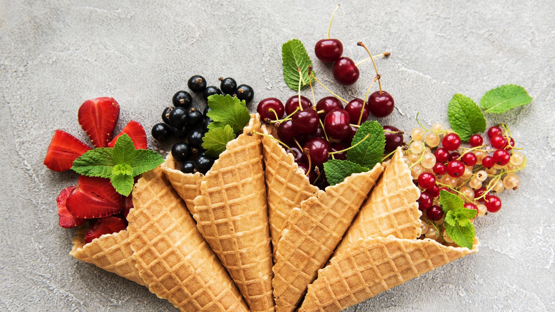 Waffle cone, fruits, berries wallpaper, HD image, picture, background, a95790
