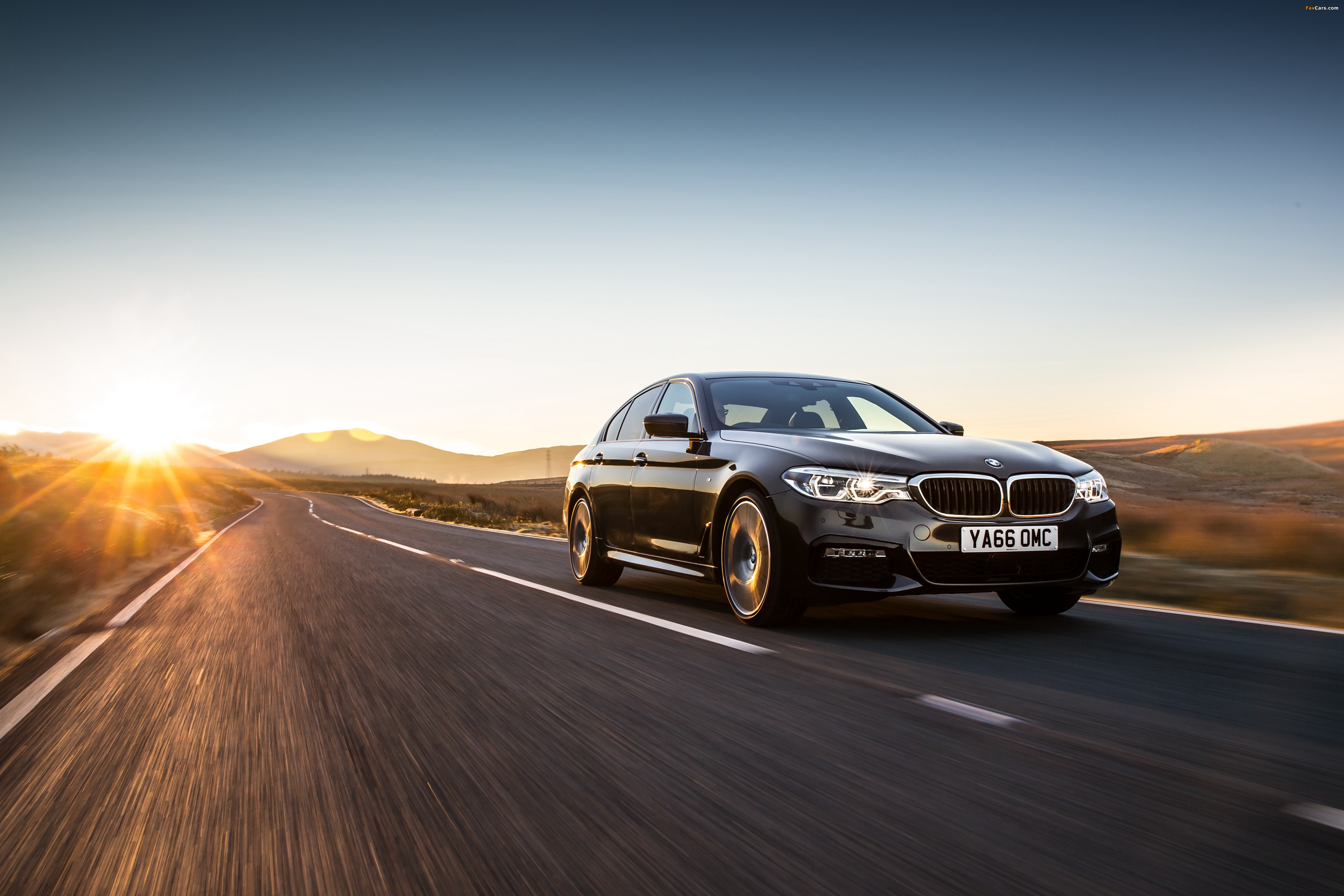 BMW 530i XDrive Sedan M Sport UK Spec (G30) 2017 Wallpaper (4096x2731)