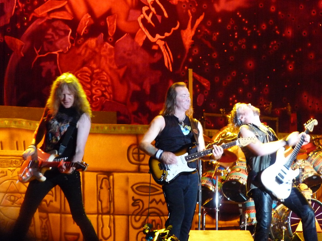 Adrian Smith Dave Murray & Janick Gers 6