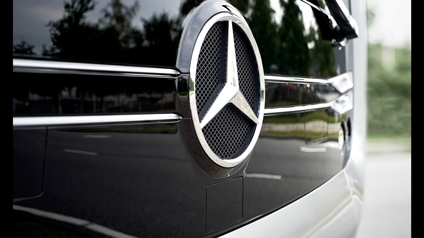 Mercedes Benz Future Bus HD Wallpaper 21