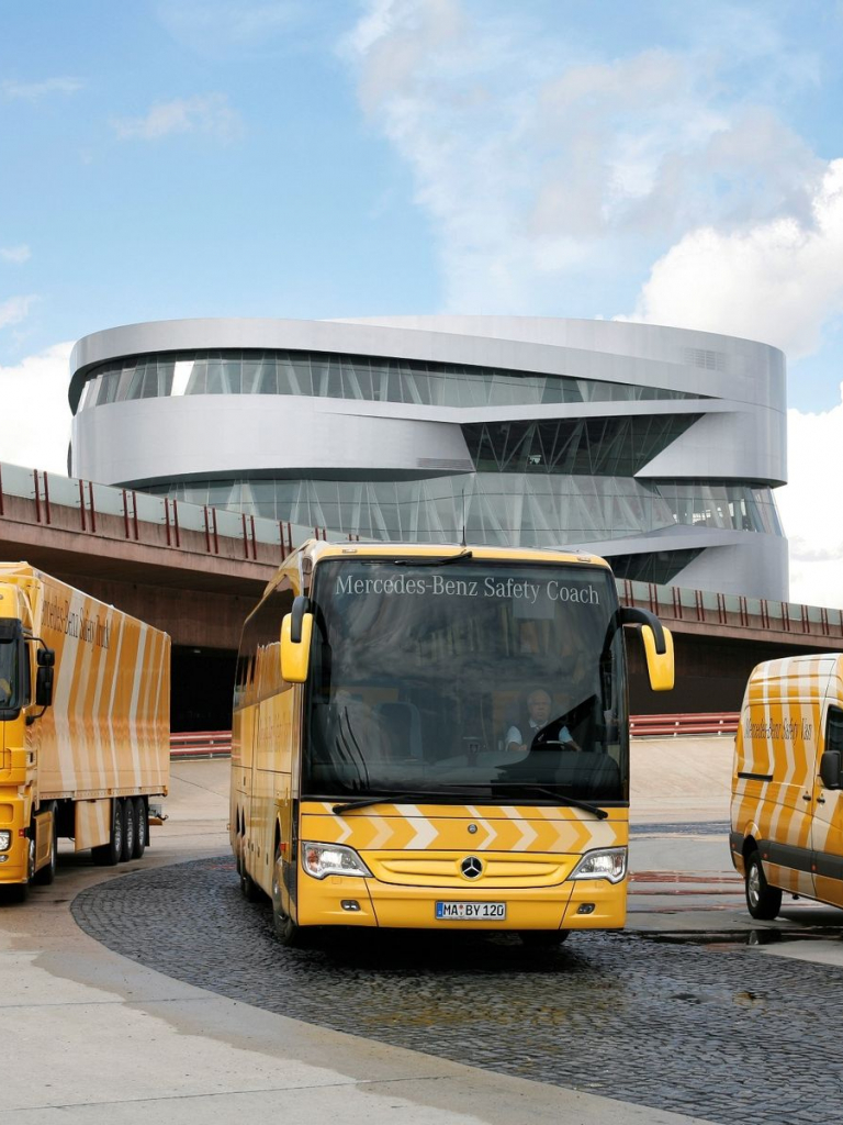 Free download Wallpaper Mercedes bus truck airport Mercedes Actros [1600x1200] for your Desktop, Mobile & Tablet. Explore Mercedes Truck Wallpaper. Mercedes Truck Wallpaper, Mercedes Wallpaper, Truck Wallpaper