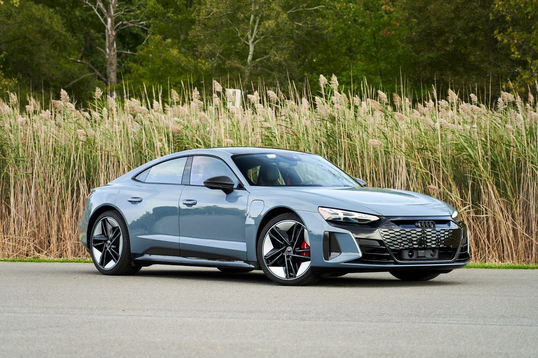 2022 Audi RS E Tron GT Doesn't Pull Punches
