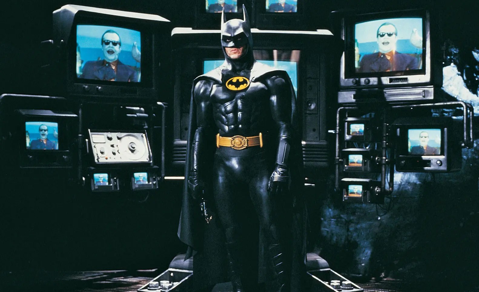 WB Boss Indicates Michael Keaton's Batman Will Be the Prime Hero Of The DCEU