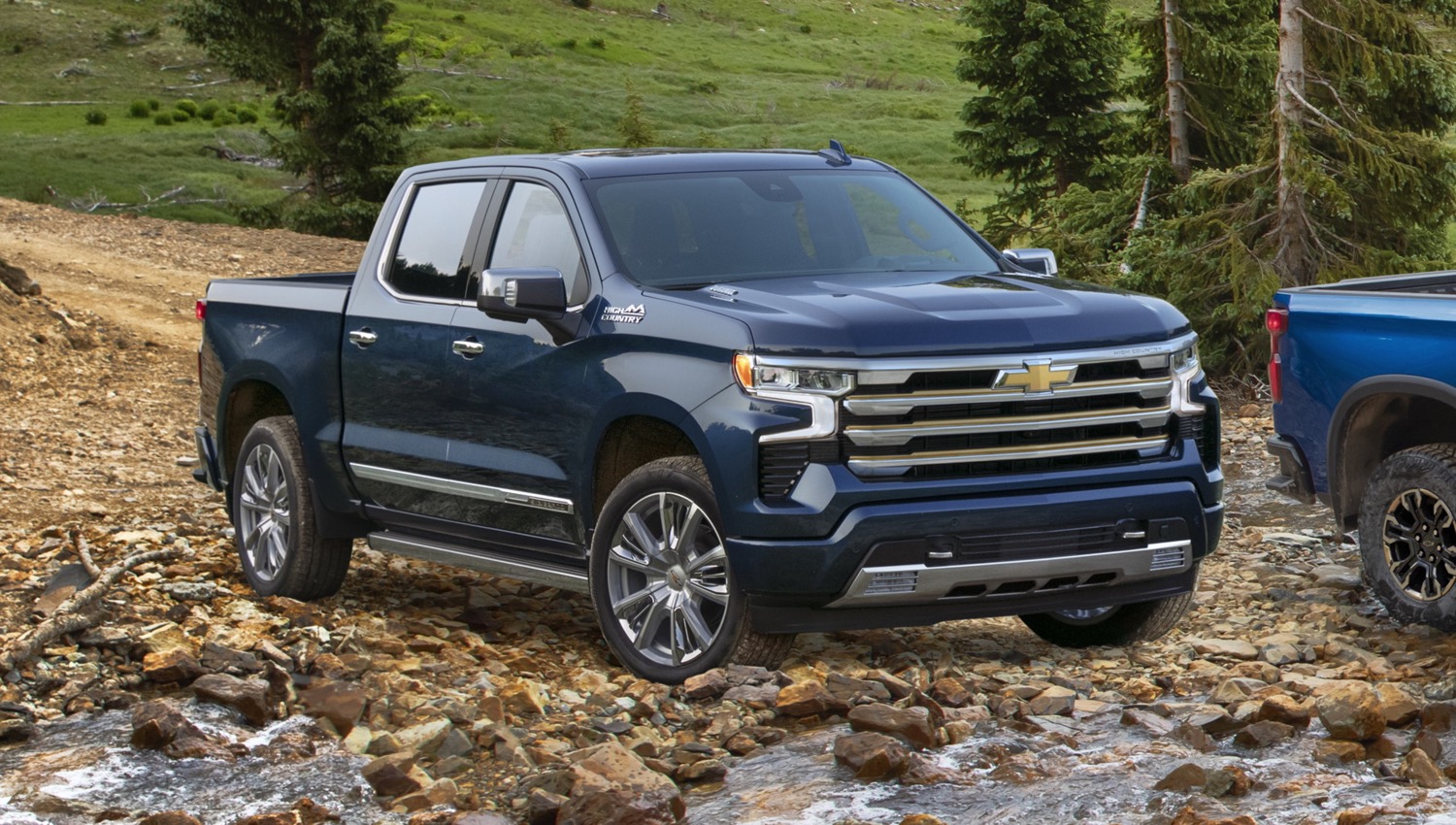 See The Refreshed 2022 Silverado High Country Screen: Photo