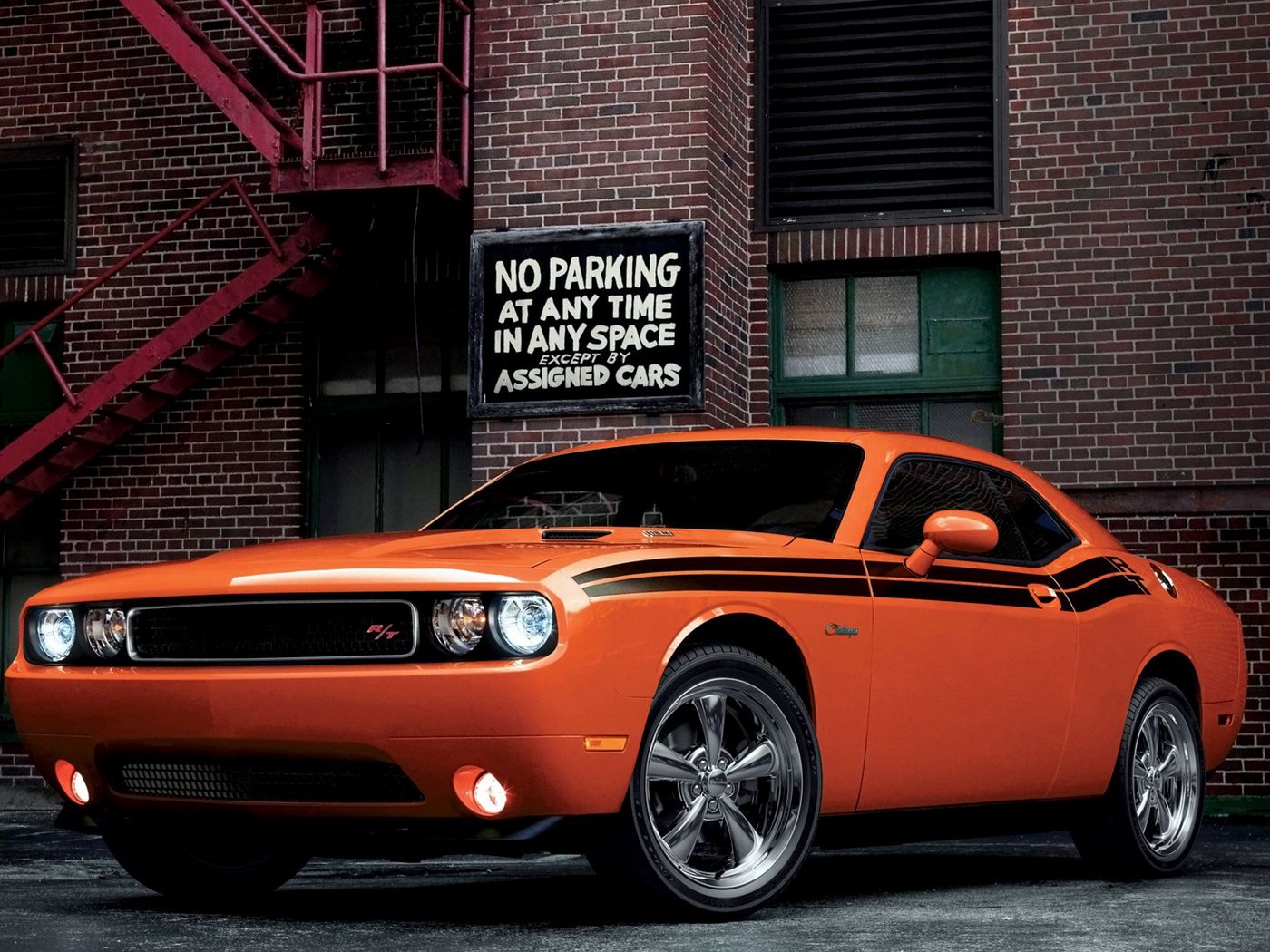Download wallpaper 1400x1050 dodge challenger rt, auto, red standard 4:3 HD background