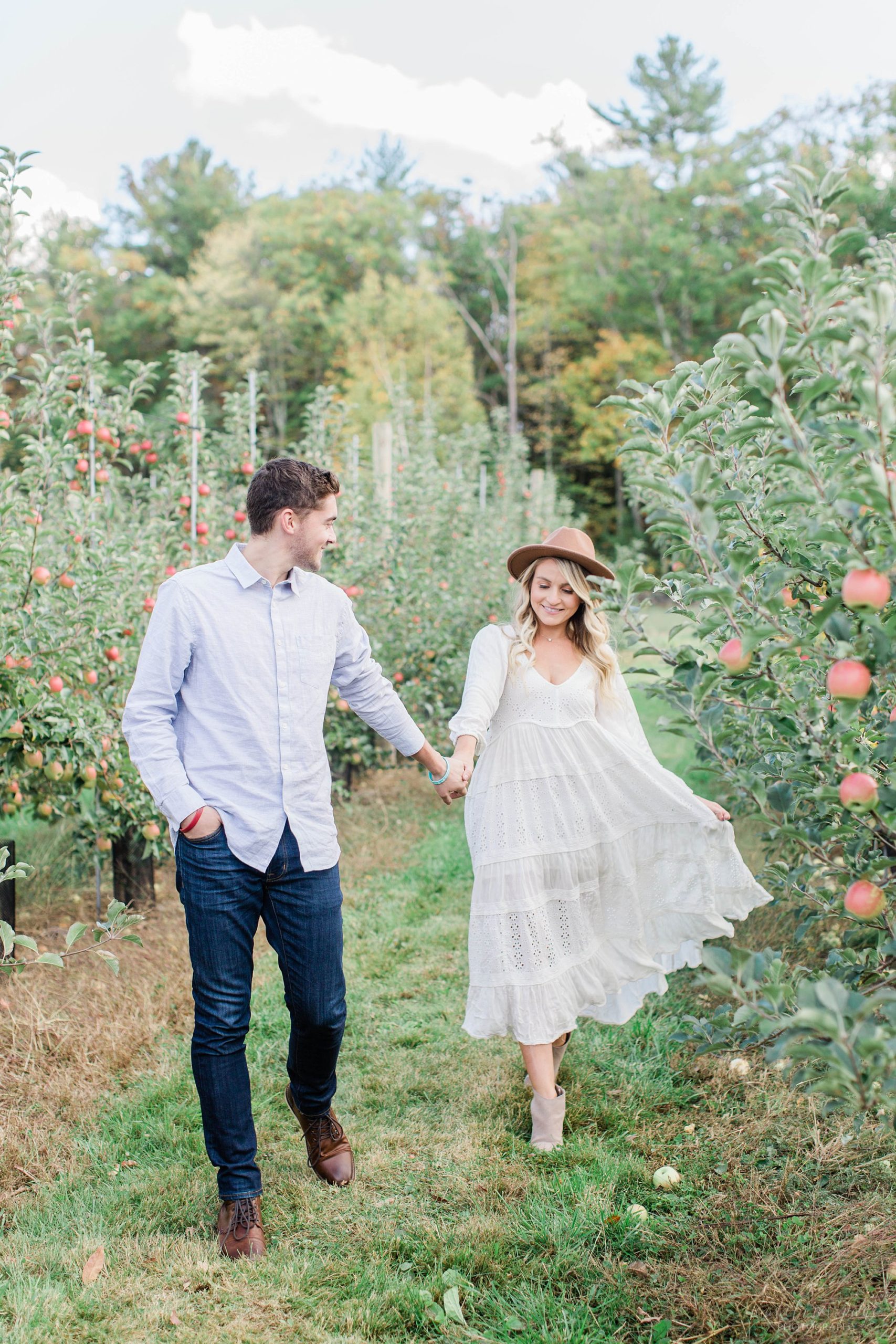 Picking a Color Palette for Your Engagement Session Page Photography. New Hampshire Wedding Photographer