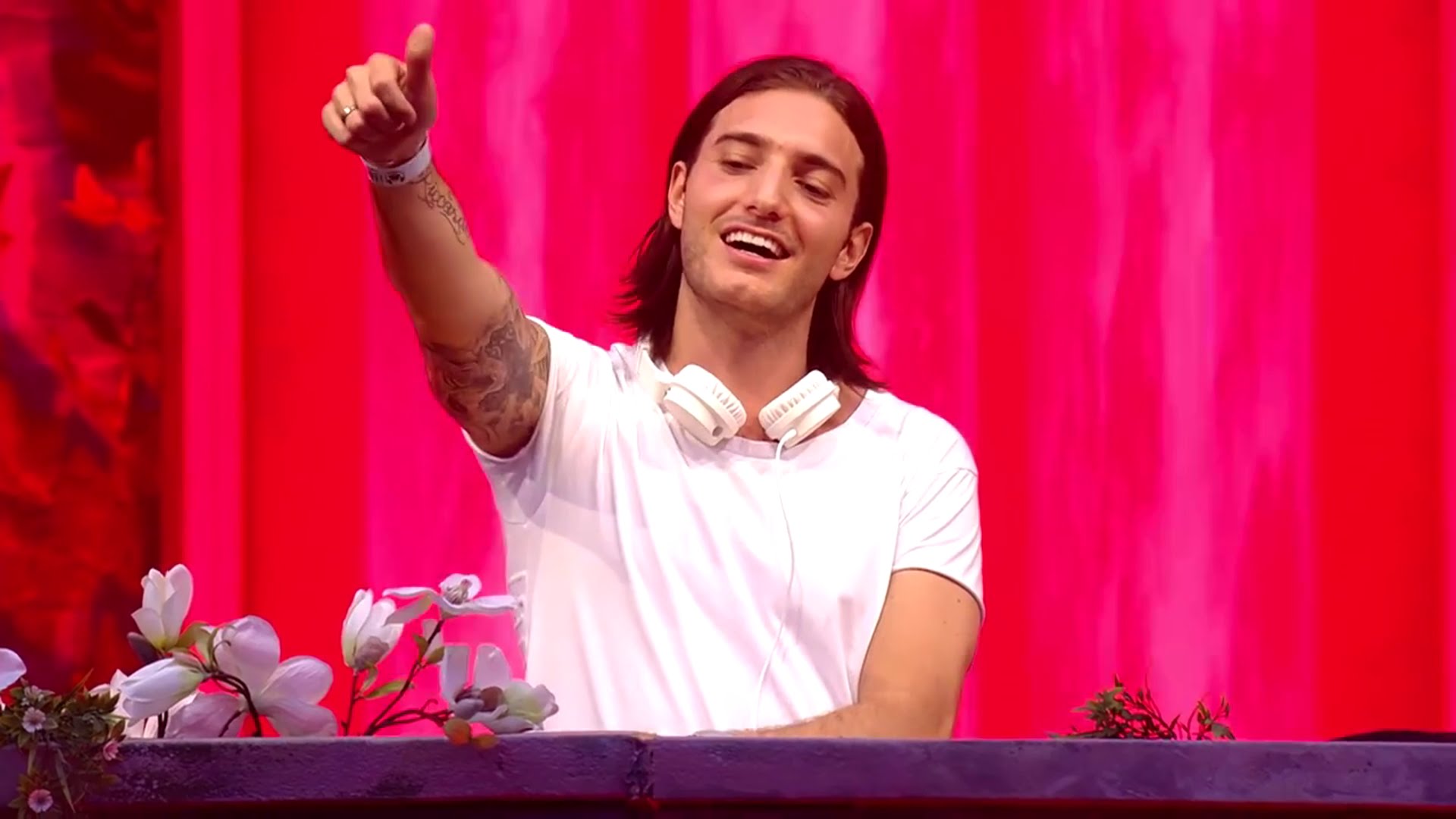 Alesso closing down the Tomorrowland Mainstage [LIVE]