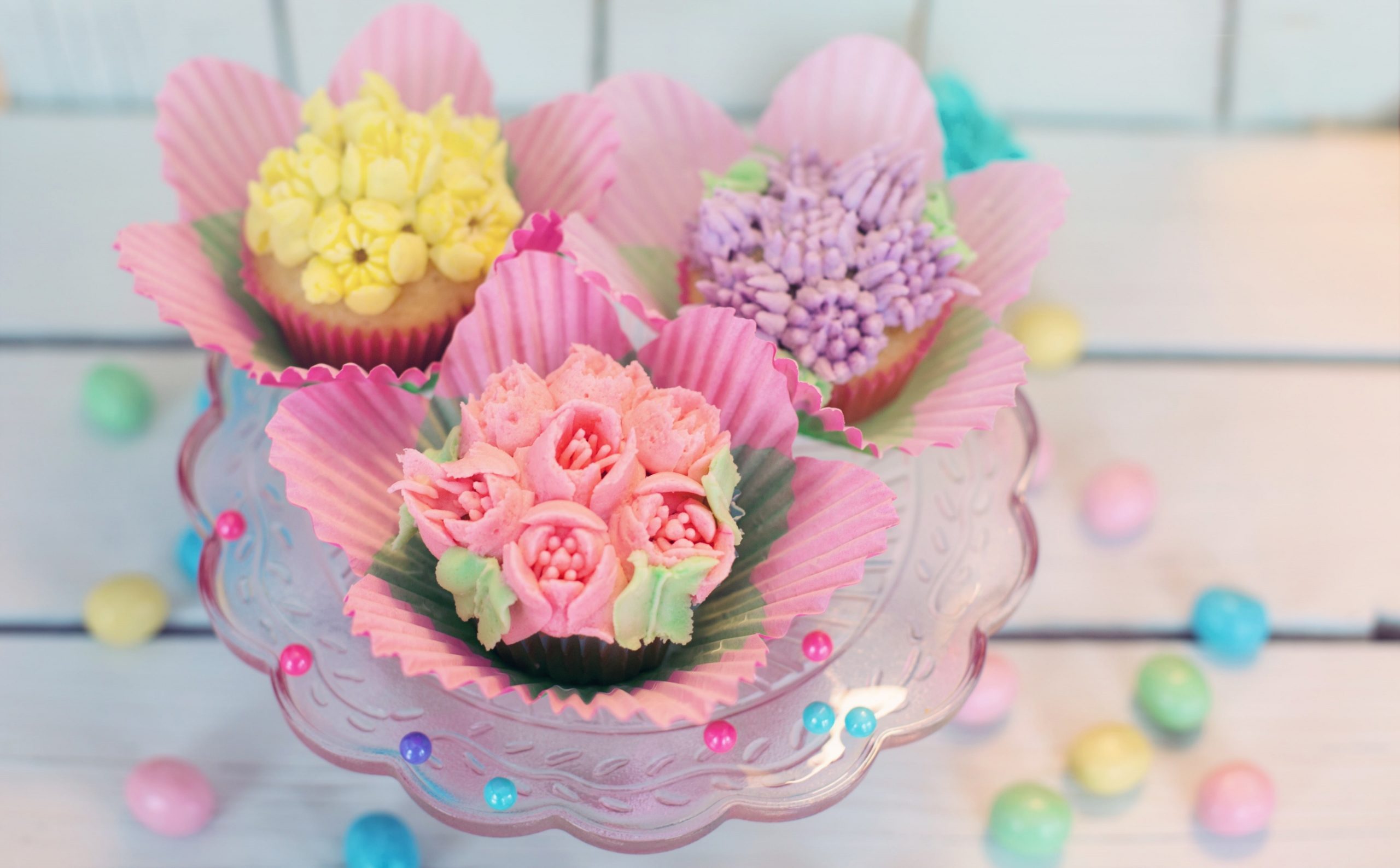 Spring Ice Cream Cupcakes Wallpaper, Food And Drink, Colorful, Easter, Season