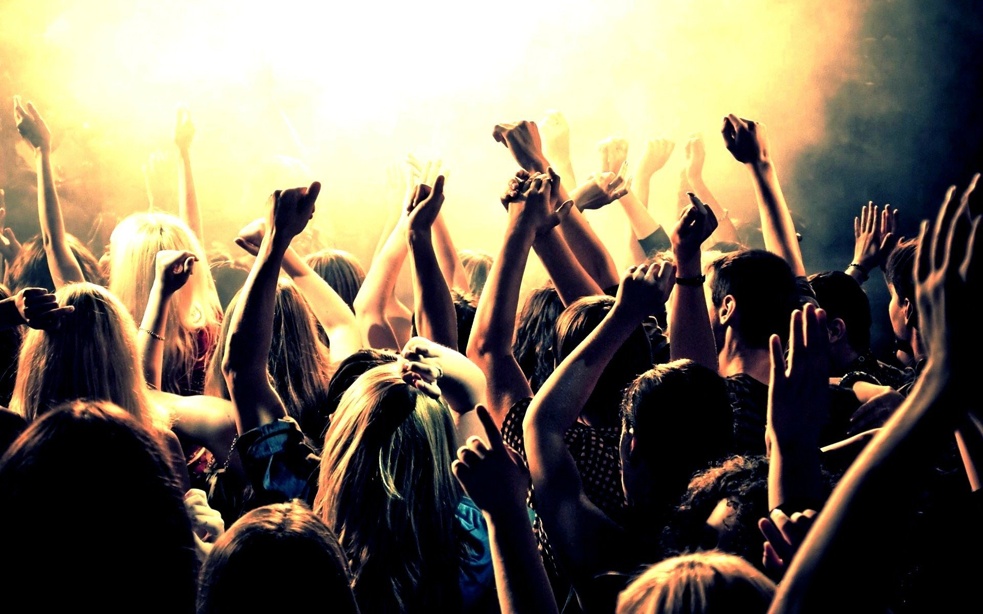 Nightlife Hd Crowd Wallpaper