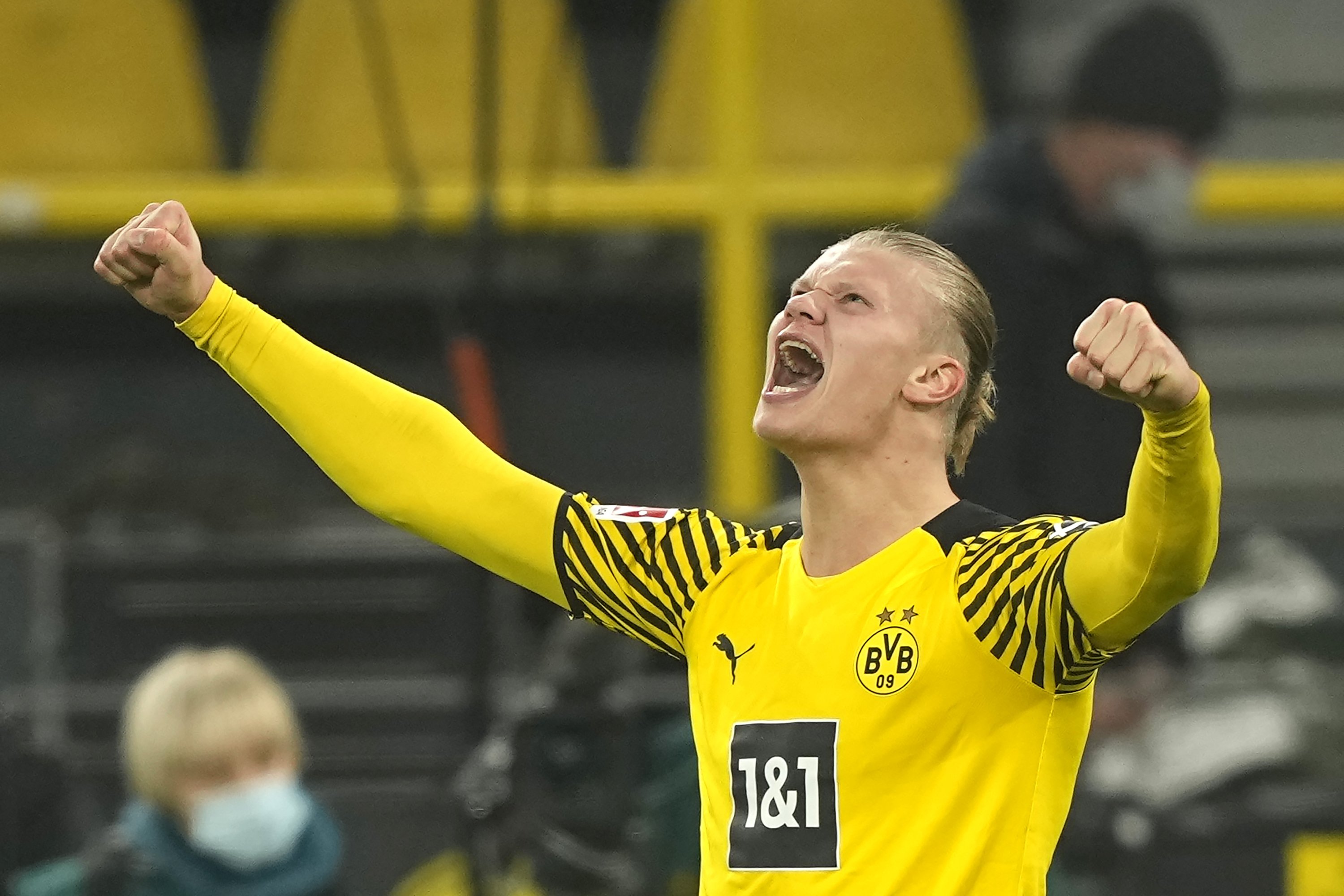 Haaland speaks out as Dortmund ups pressure over his future