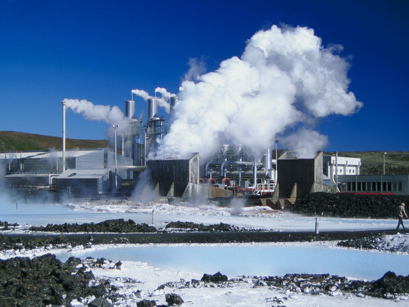 Why more and more countries are taking an interest in geothermal energy