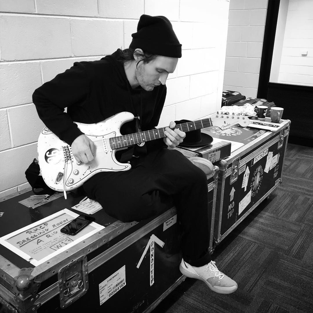 Josh Klinghoffer Wallpapers - Wallpaper Cave