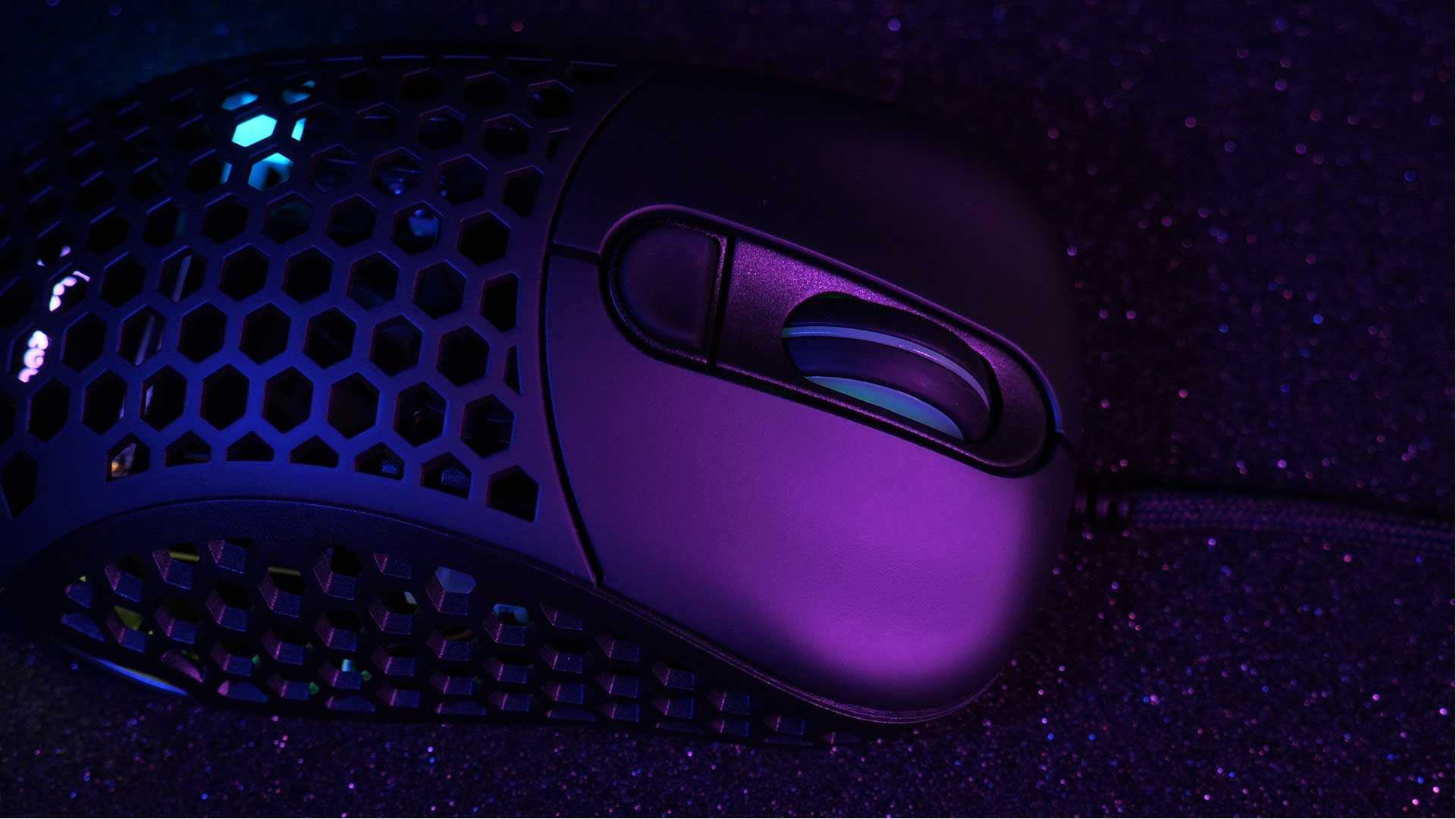 AMAZING & precise! Sharkoon Light2 200 gaming mouse