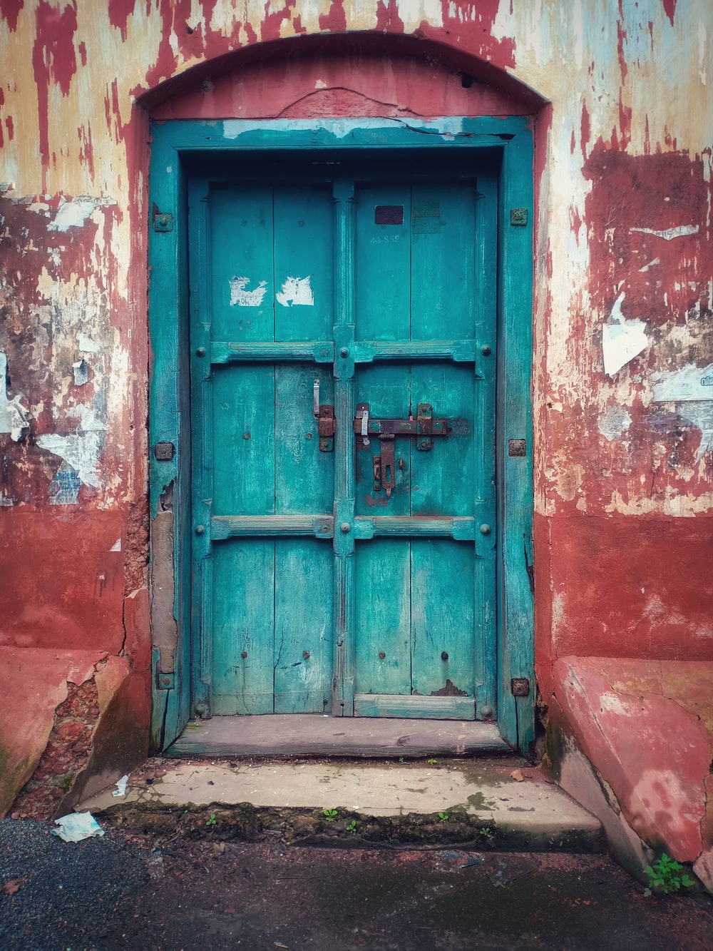 Old Door Picture [HD]. Download Free Image