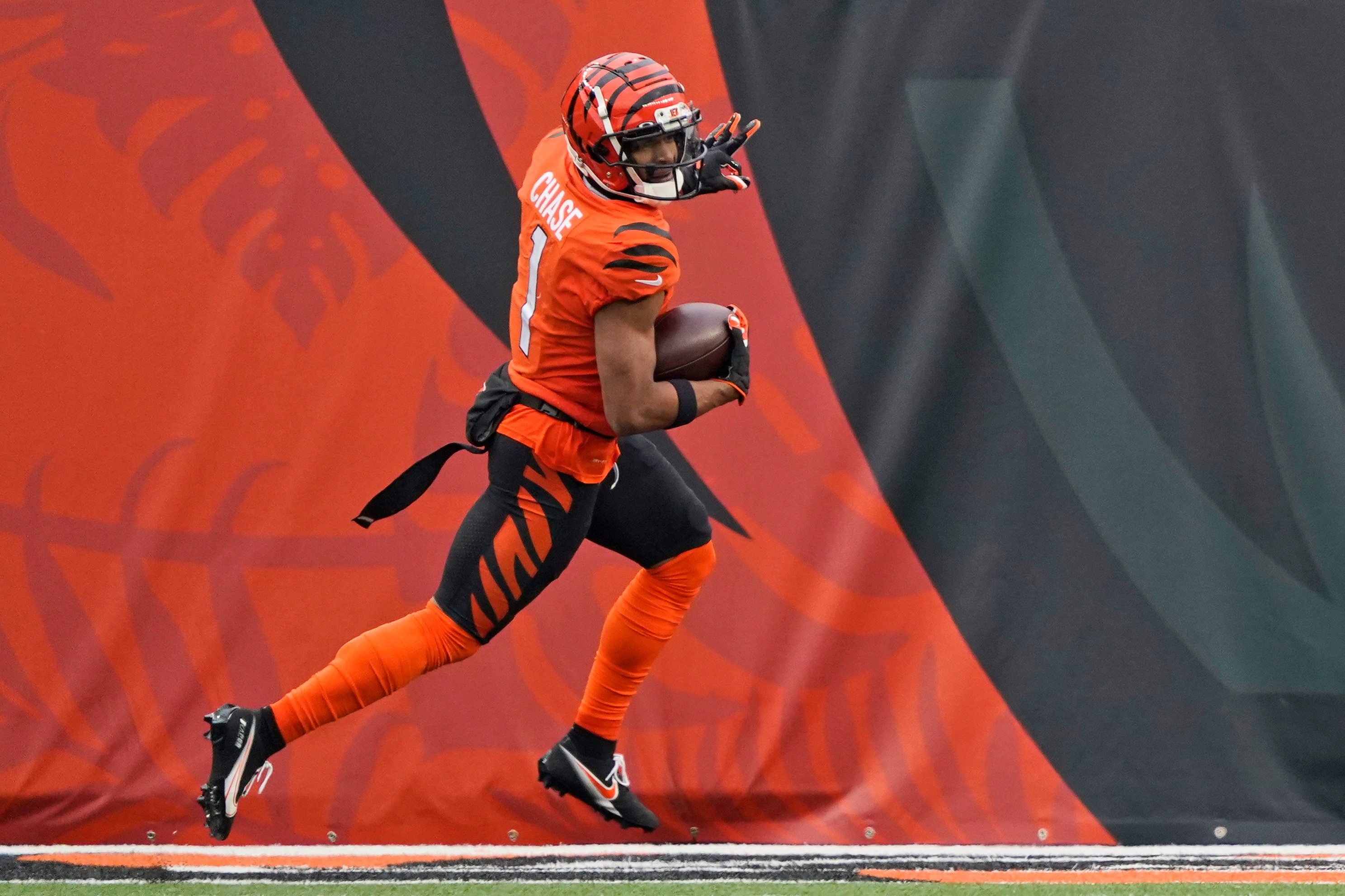 Ja'Marr Chase Torches Chiefs In 34 31 Loss To Bengals