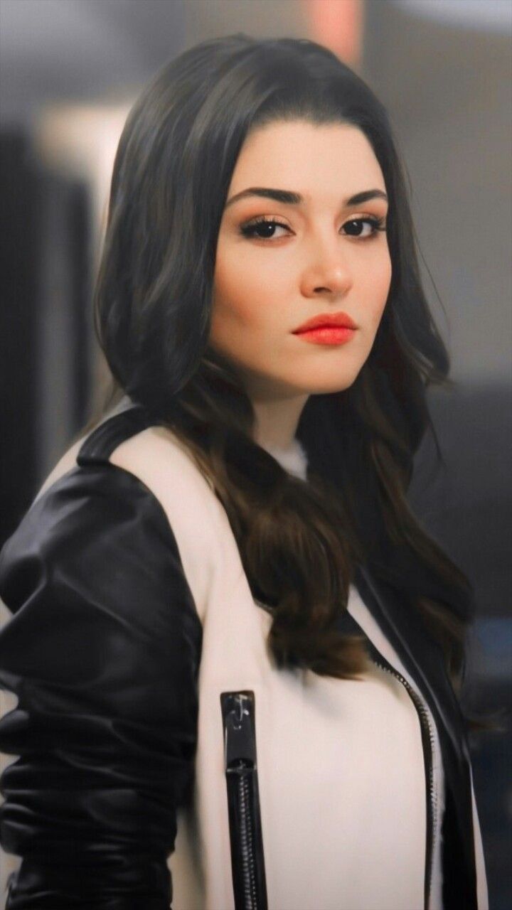 Halka❣️ ideas. hande ercel, turkish beauty, turkish fashion