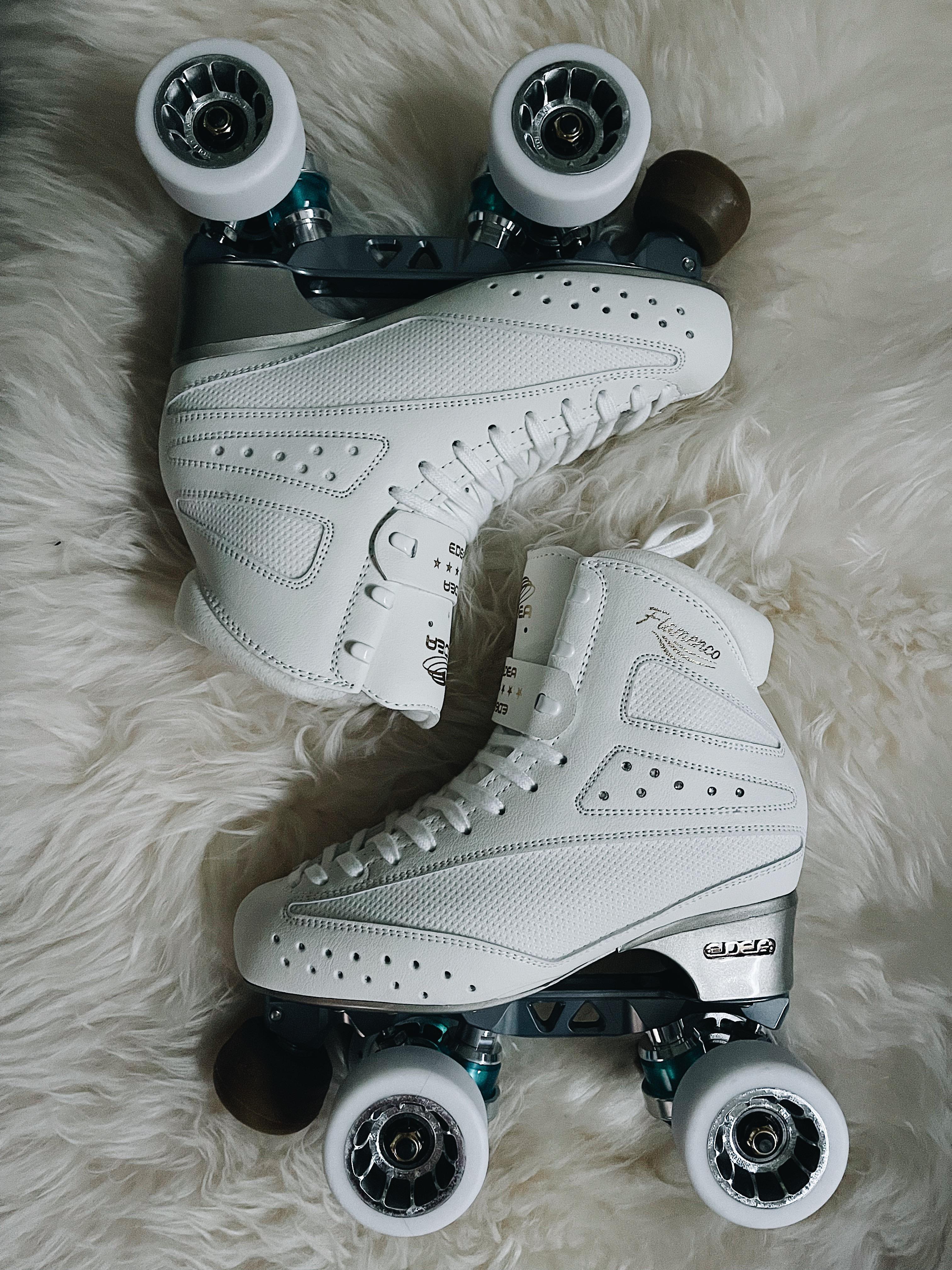 Sunny skate day ☀️: Rollerskating