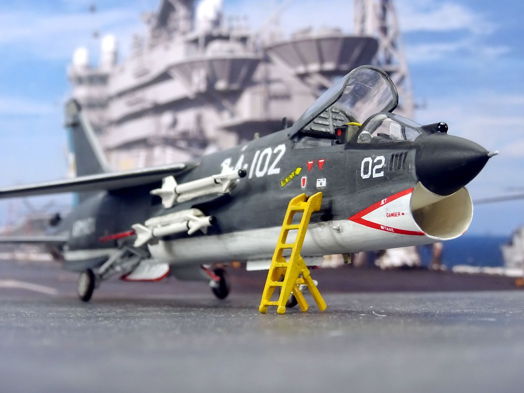 1:72 Vought F 8Q “Crusader”, Aircraft “3 A 102” S N 13382