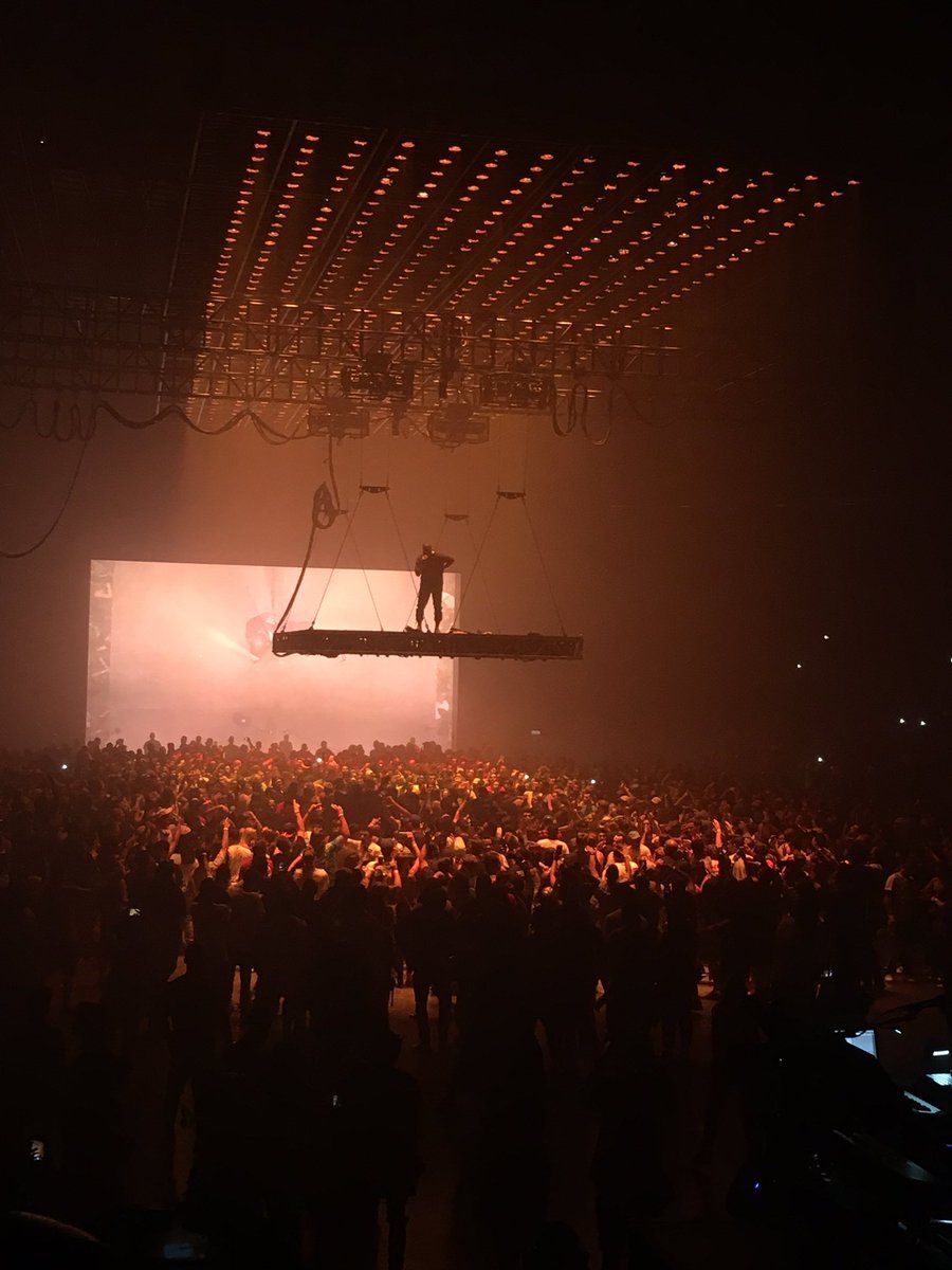 4) saint pablo tour Search. Saint pablo, Saint pablo tour, Photography illustration