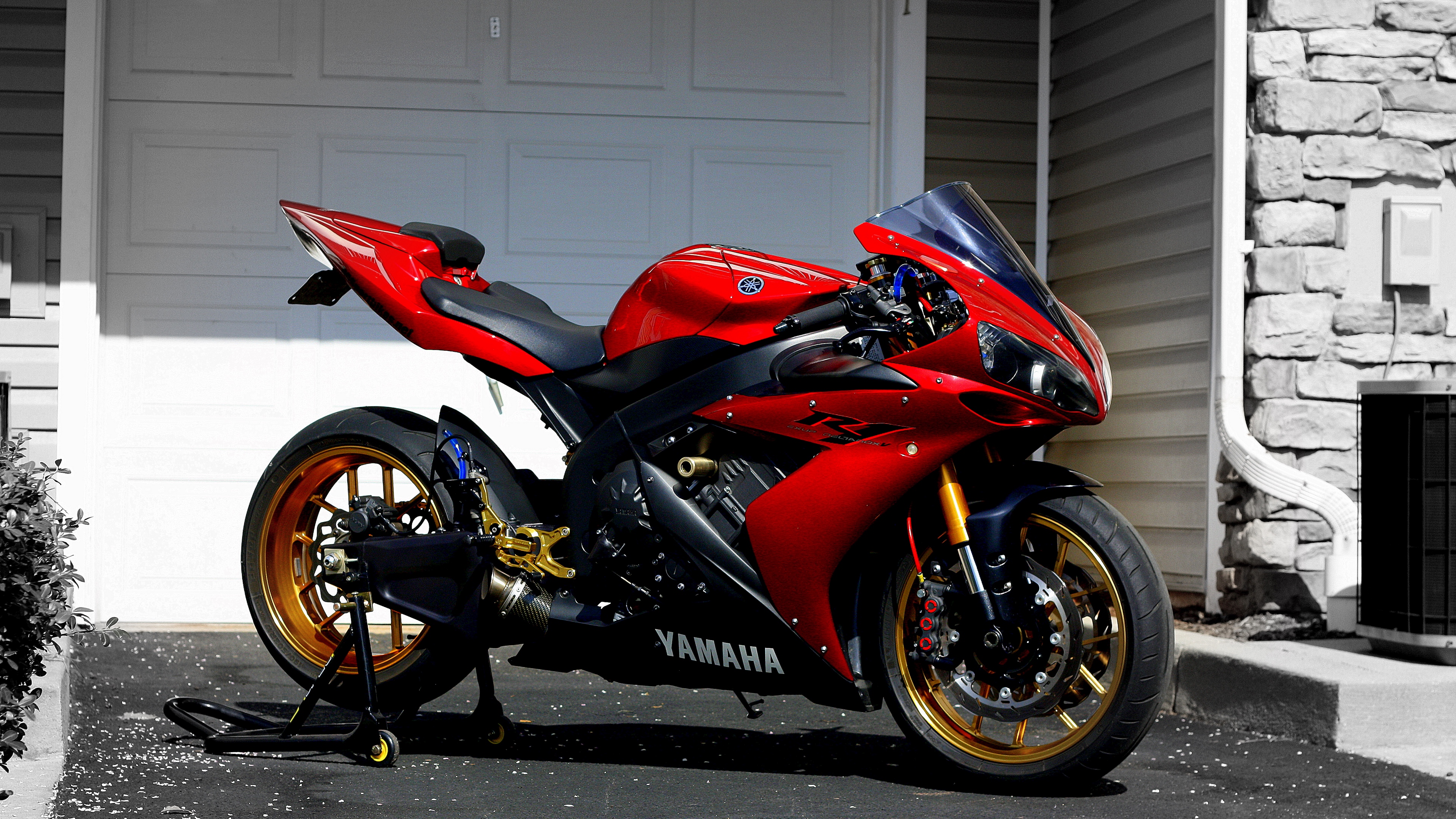 yamaha, r1, red, sportbike 4k Wallpaper 4K