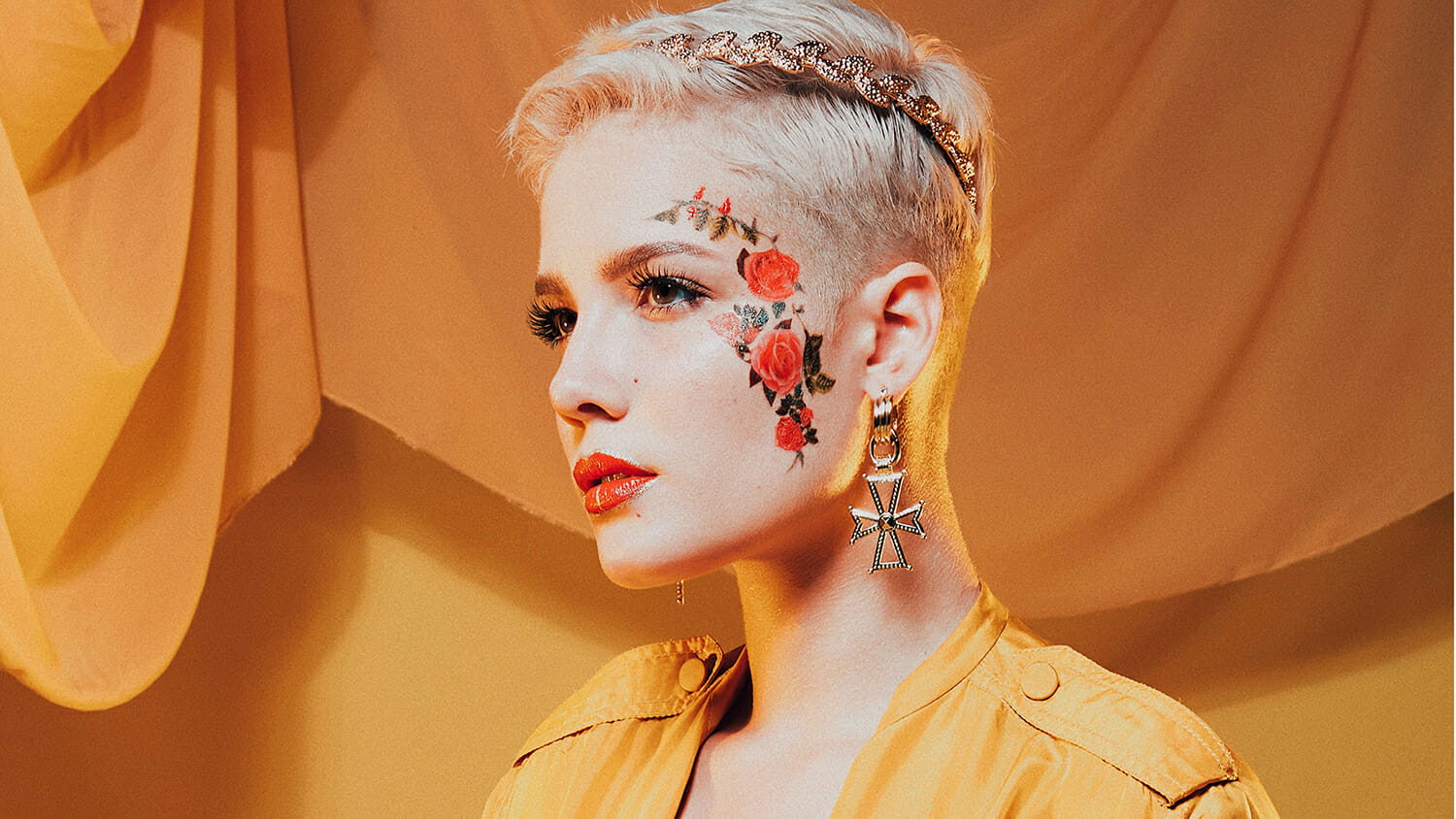 Watch Halsey Perform 'Bad At Love' And 'Him & I' With G Eazy On SNL, Dancing Astronaut