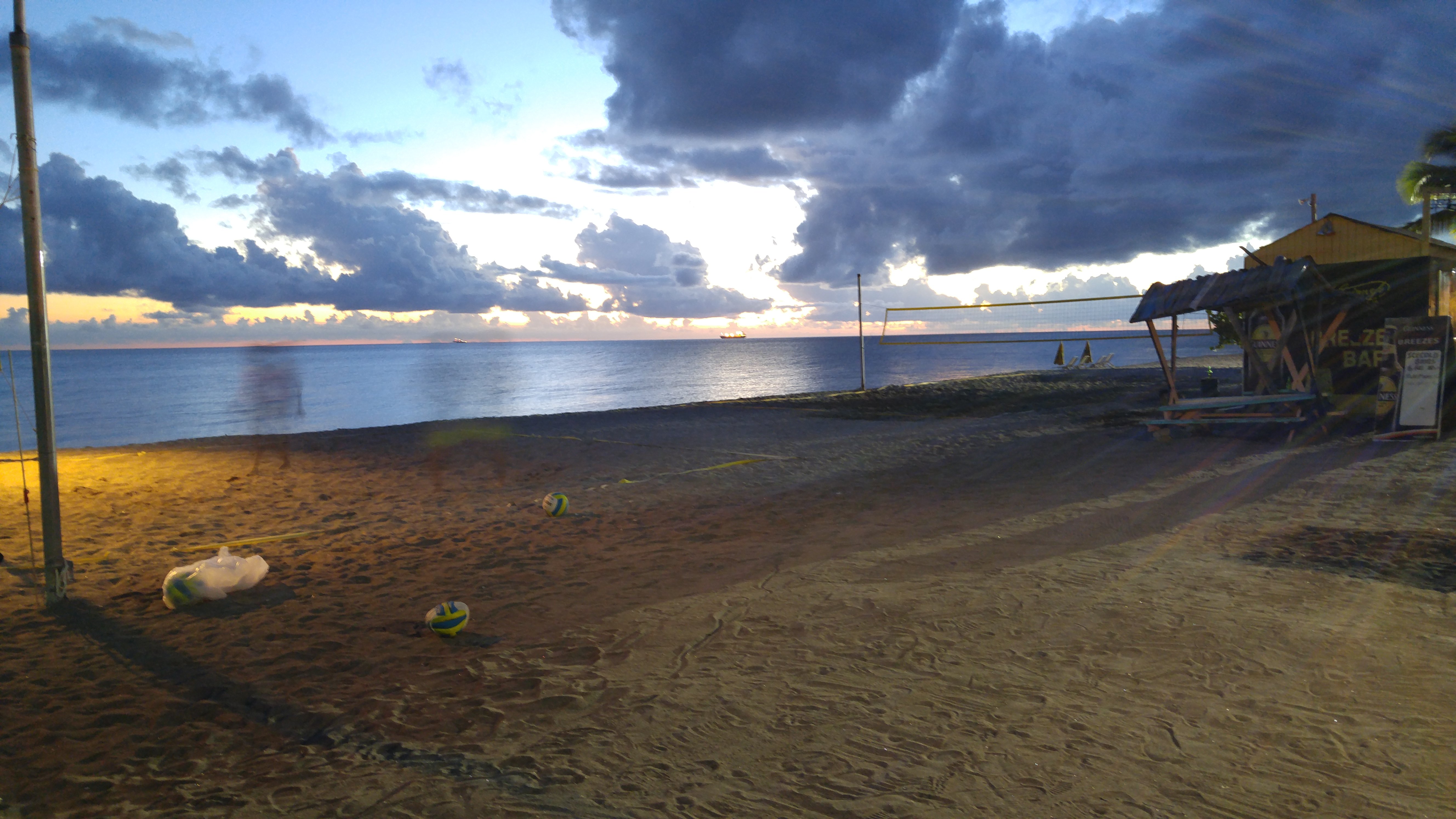 The Caribbean Sea From The Strip in St. Kitts 4K wallpaper