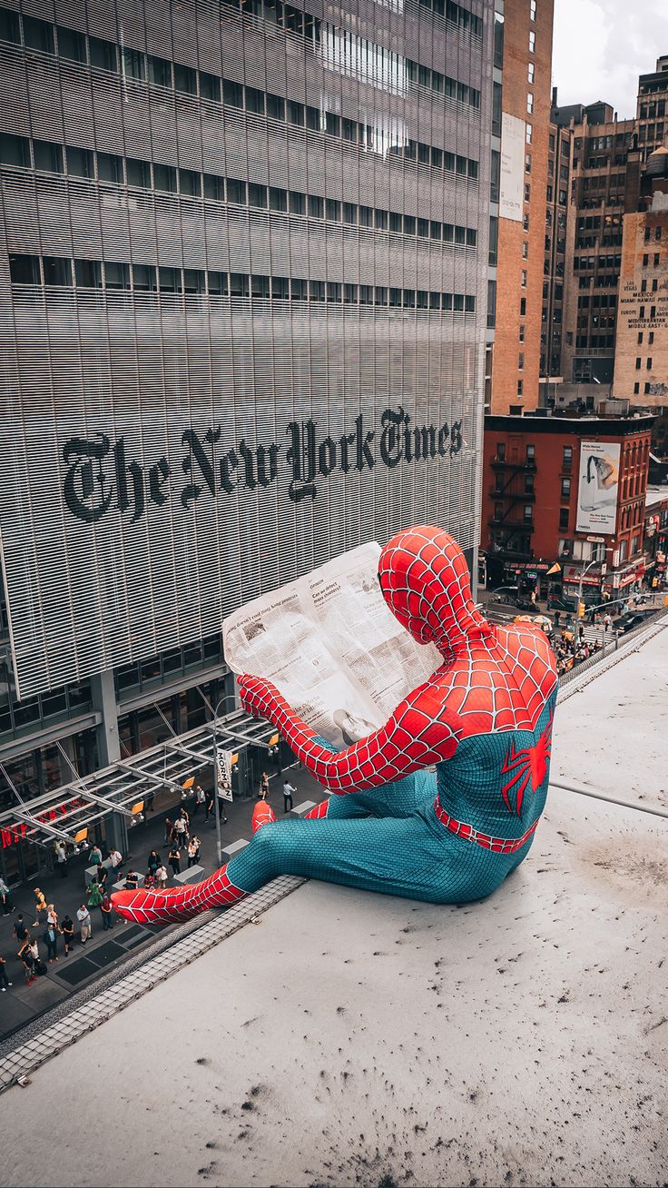 Aesthetic Halloween Wallpaper. Spiderman lockscreen, Avengers wallpaper, Spiderman