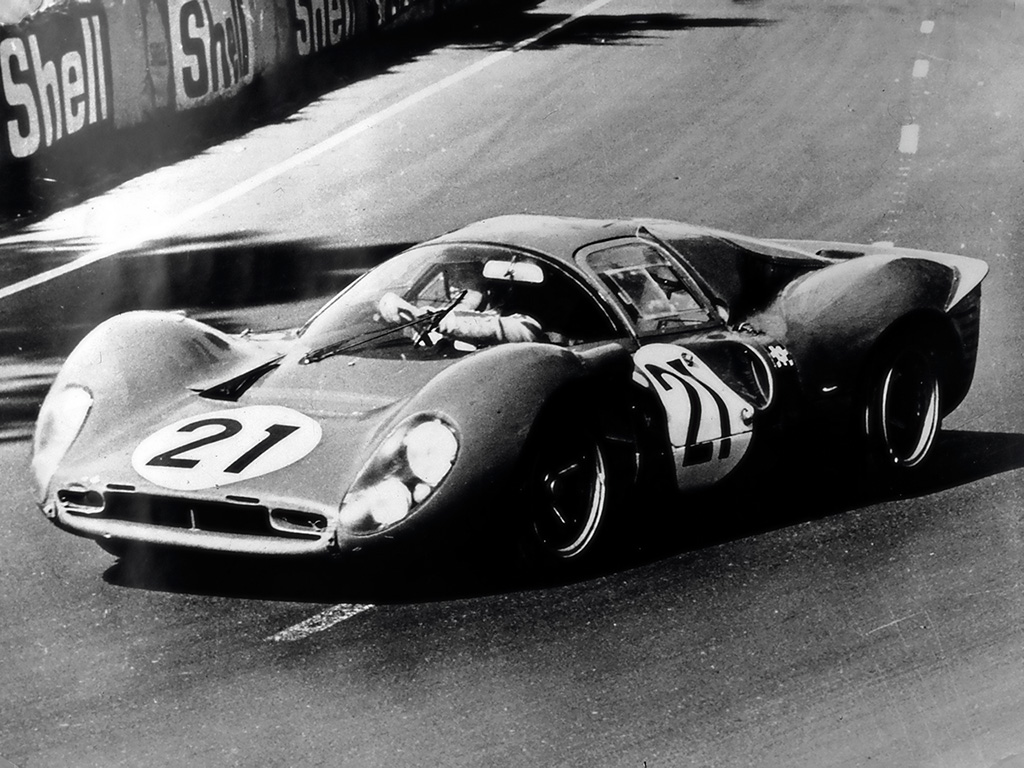 Ferrari 330 P4 to Be Auctioned in Maranello