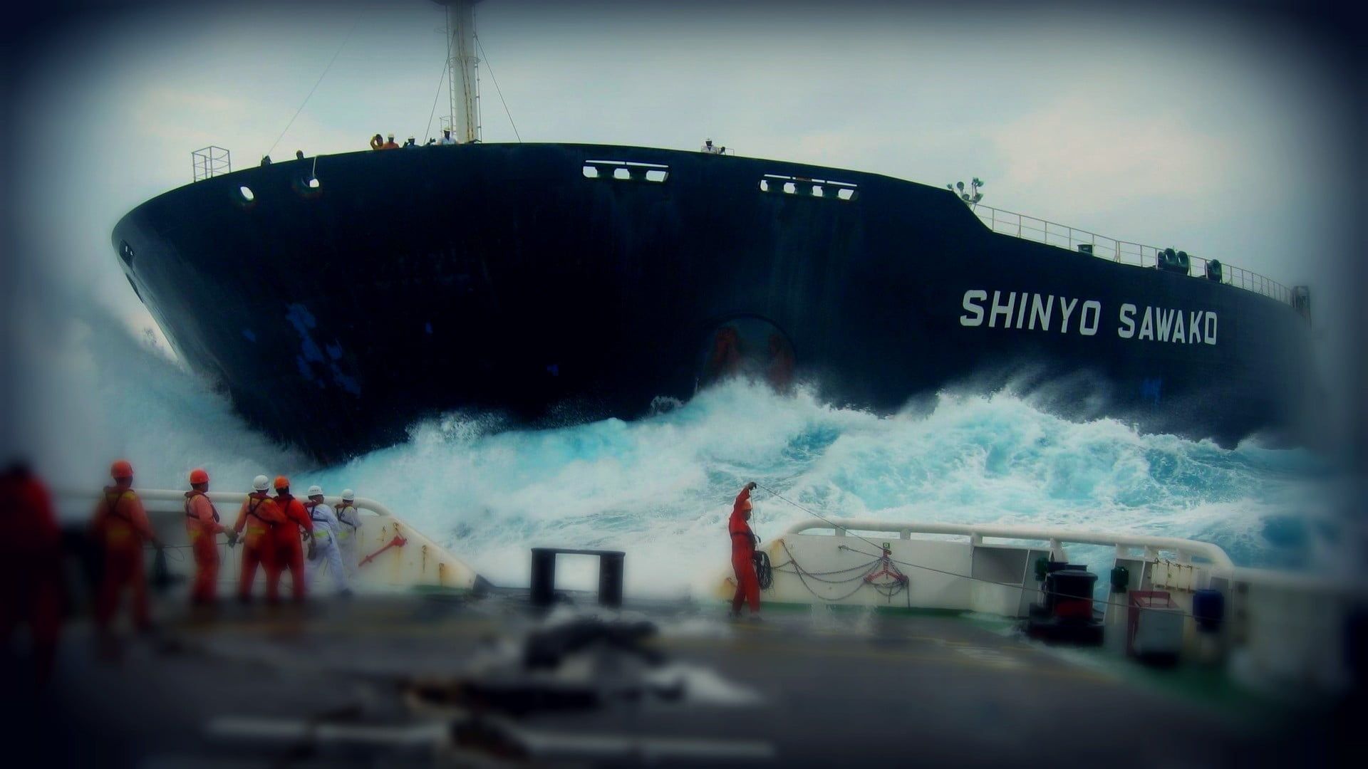 Shinyo Sawako cargo ship oil tanker #photography #accidents #ship #sailor P #wallpaper #hdwallpaper #desktop. Cargo shipping, Oil tanker, HD wallpaper