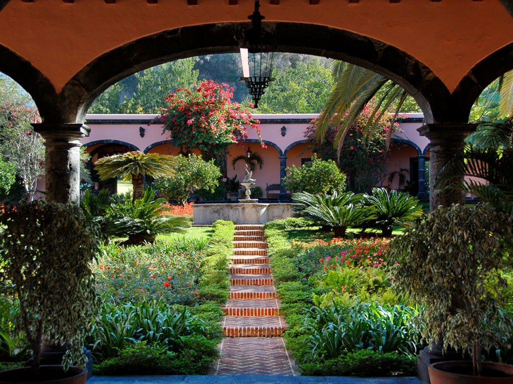 Find Hacienda de San Antonio Comala, Mexico information, photo, prices, expert advice, traveler r. Hacienda style homes, Spanish style homes, Mexican style homes