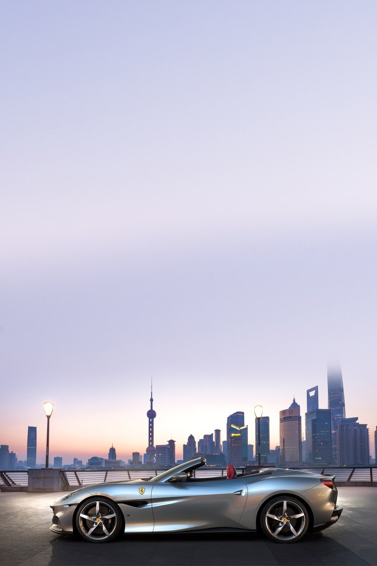 Ferrari Portofino iPhone 8K Car Wallpaper Download Free