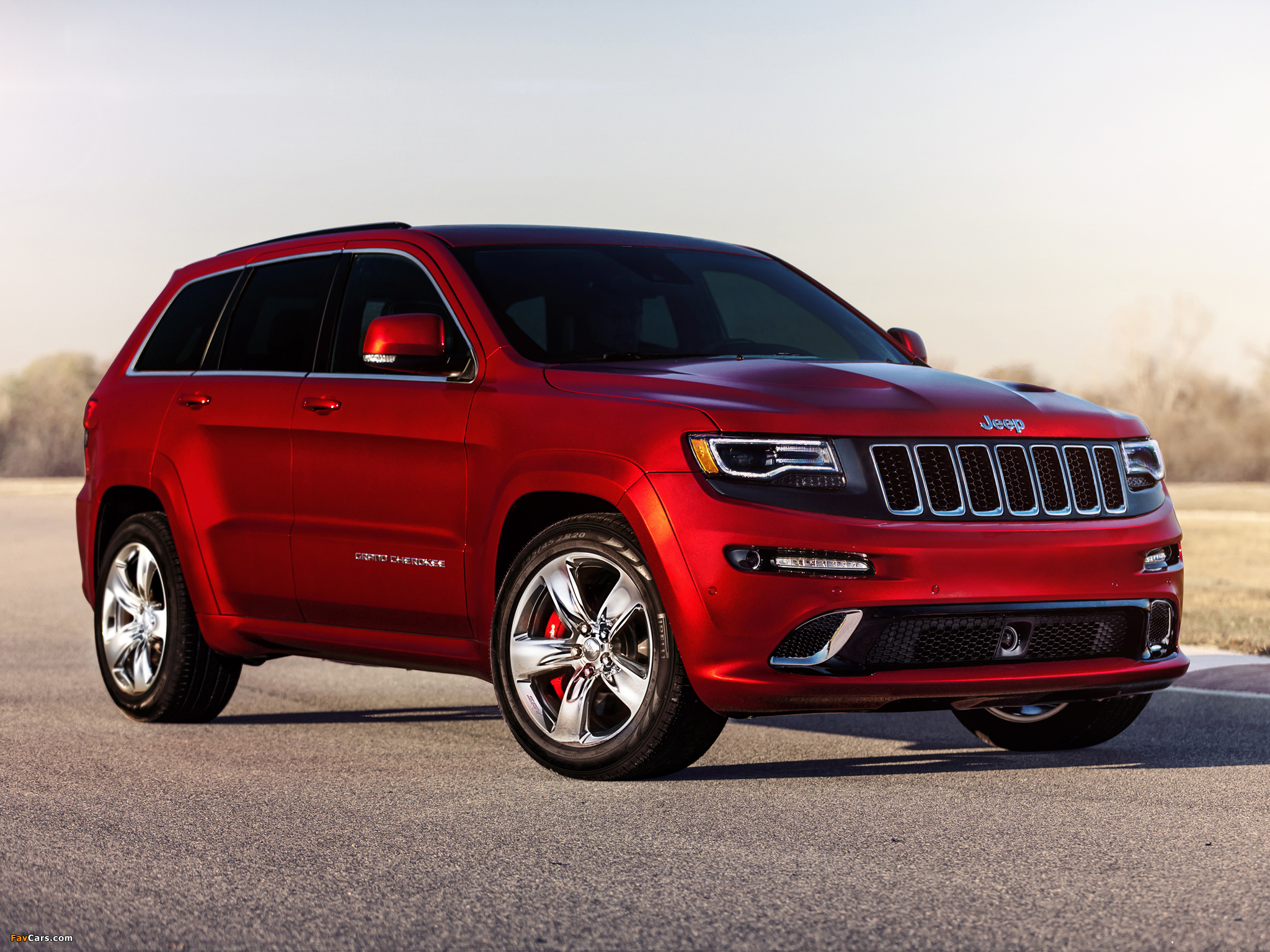 Jeep Grand Cherokee SRT (WK2) 2013 wallpaper (2048x1536)
