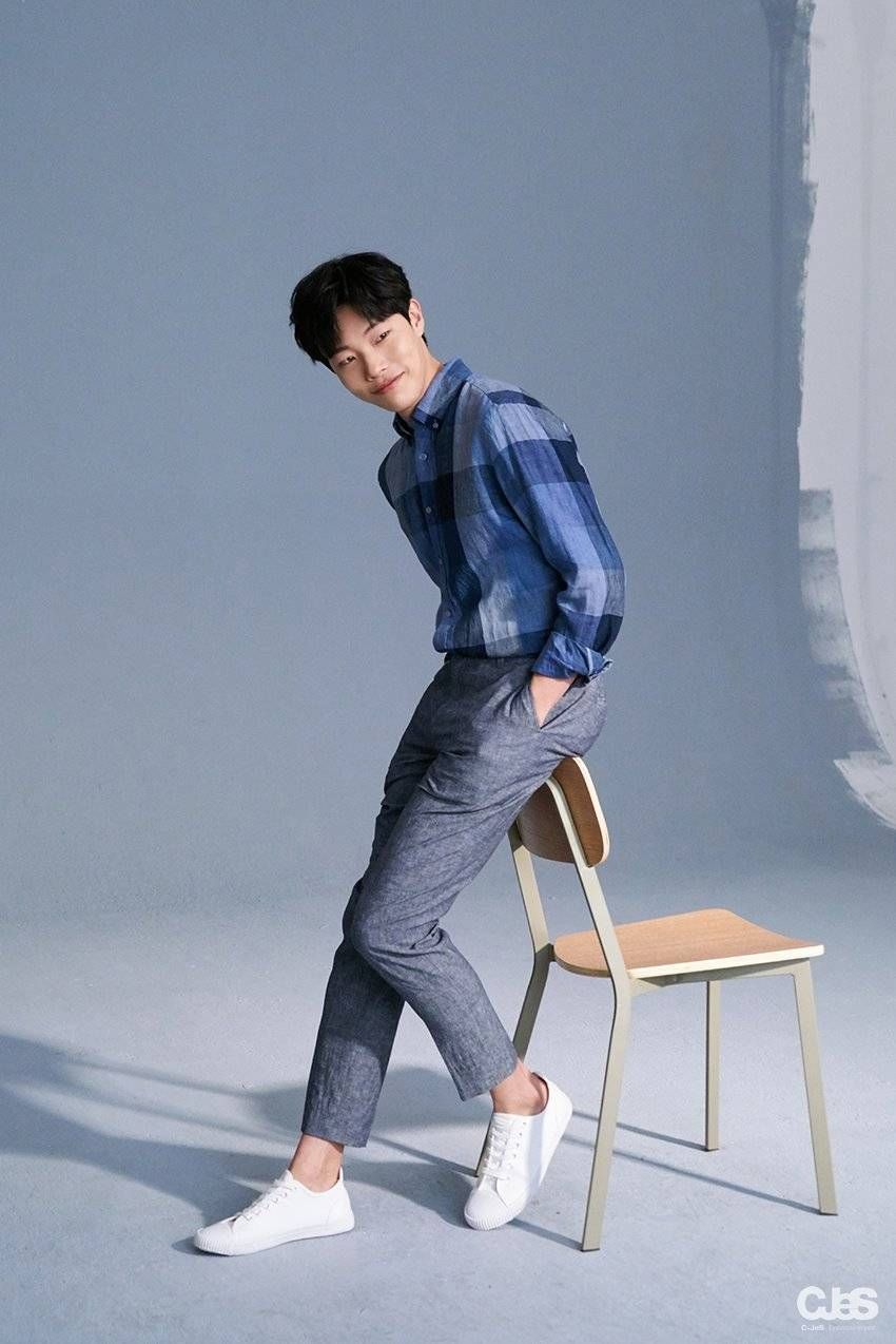 Ryu Jun Yeol WALLPAPER #wallpaper #lockscreen. Aktor, Selebritas, Suami