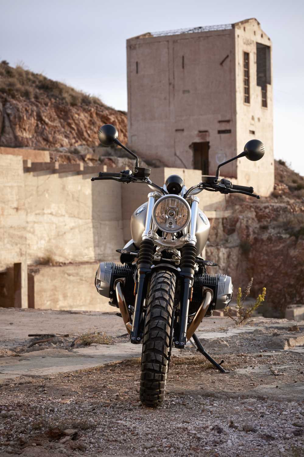 The New BMW R NineT Scrambler. (11 2015)