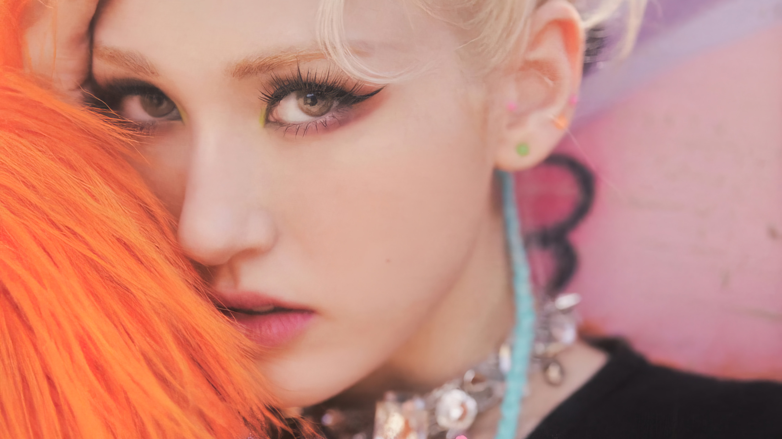 Jeon Somi XOXO Kpop PC DeskK Wallpaper free Download