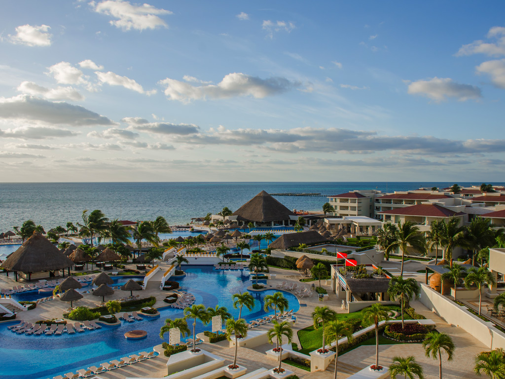 Moon Palace Cancun Wallpaper
