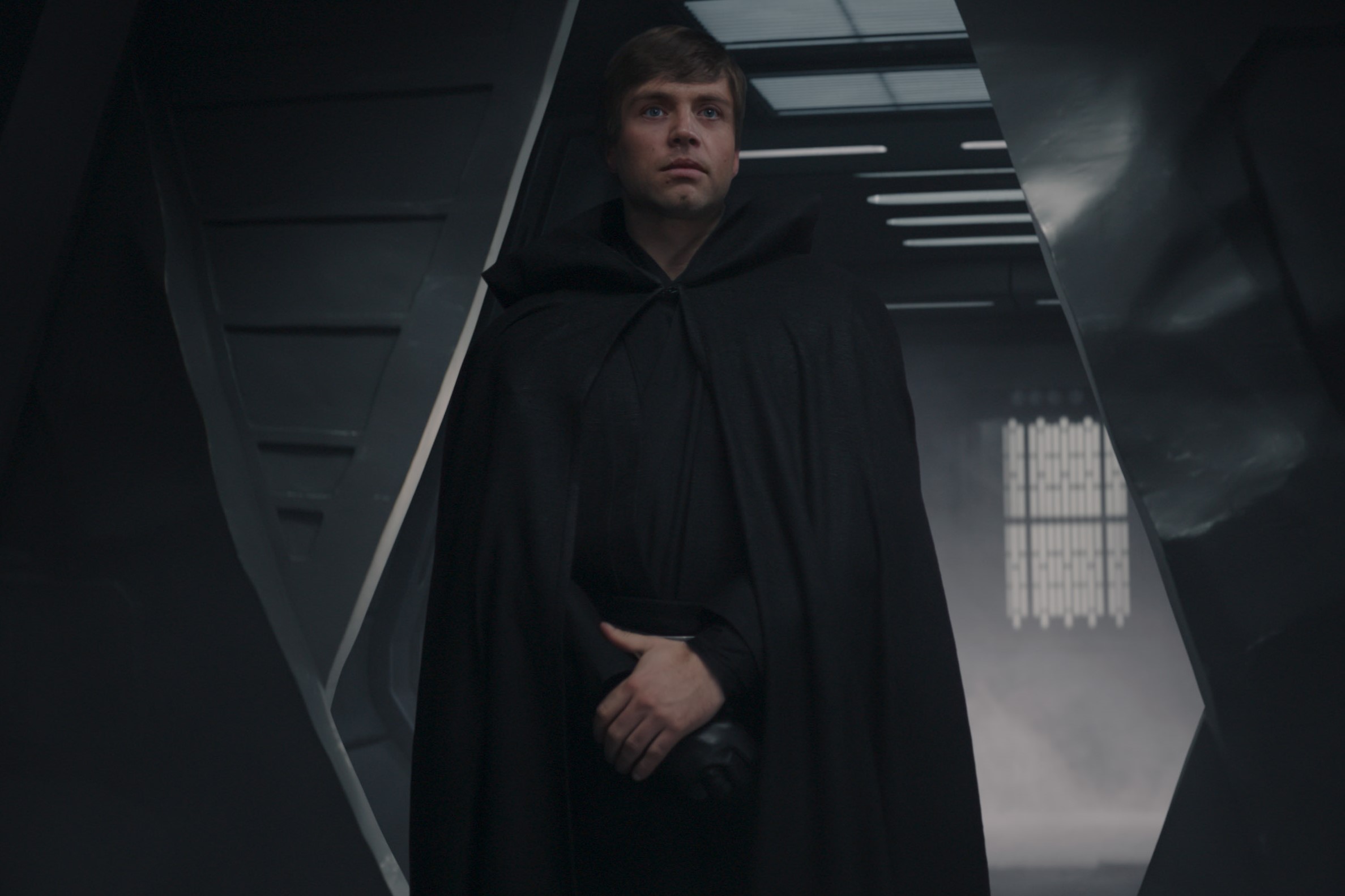 Making of 'The Mandalorian' Season 2 Finale Reveals Ingenious Way They Kept Luke Skywalker Secret