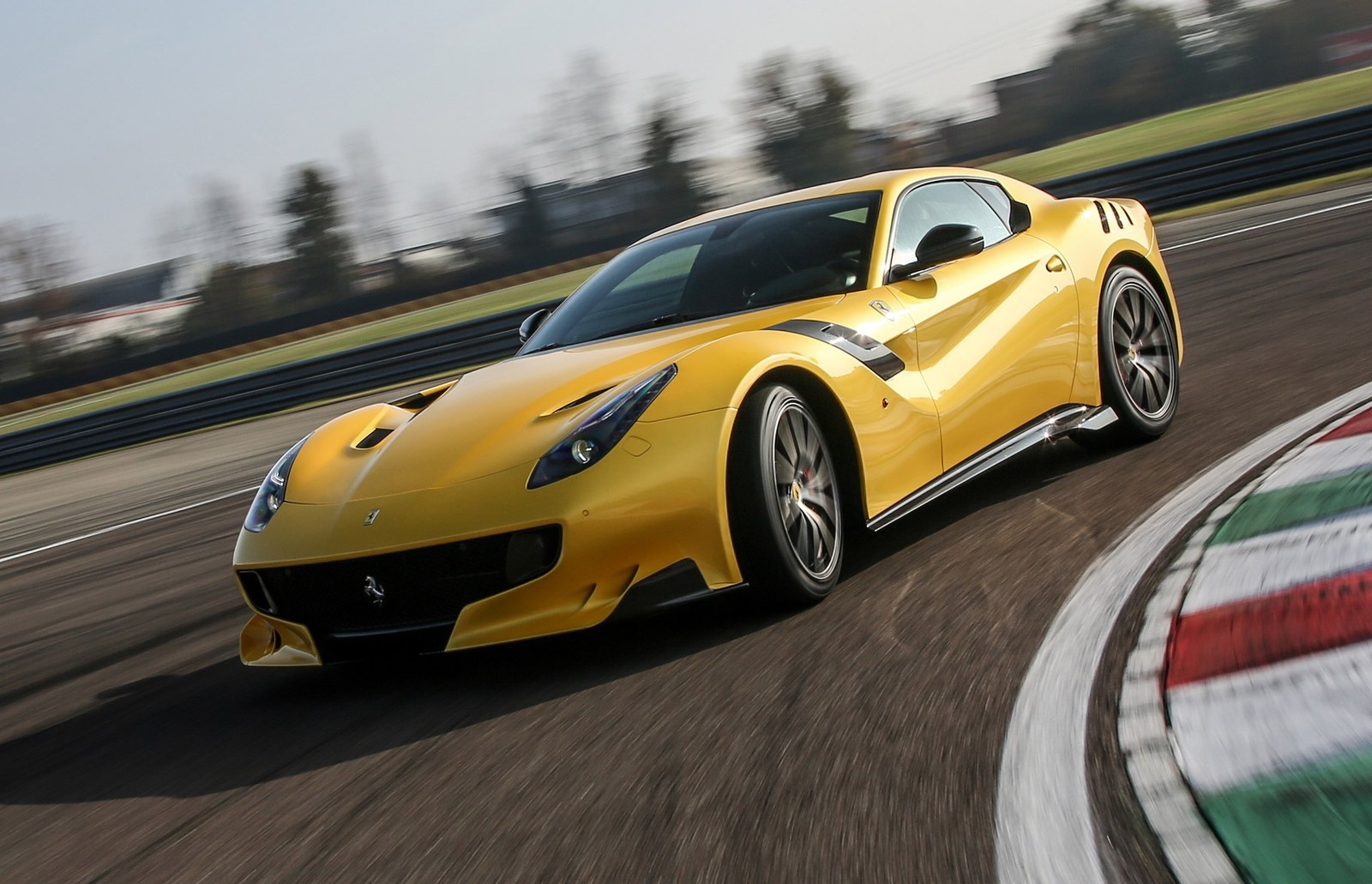 2015 Ferrari f12tdf