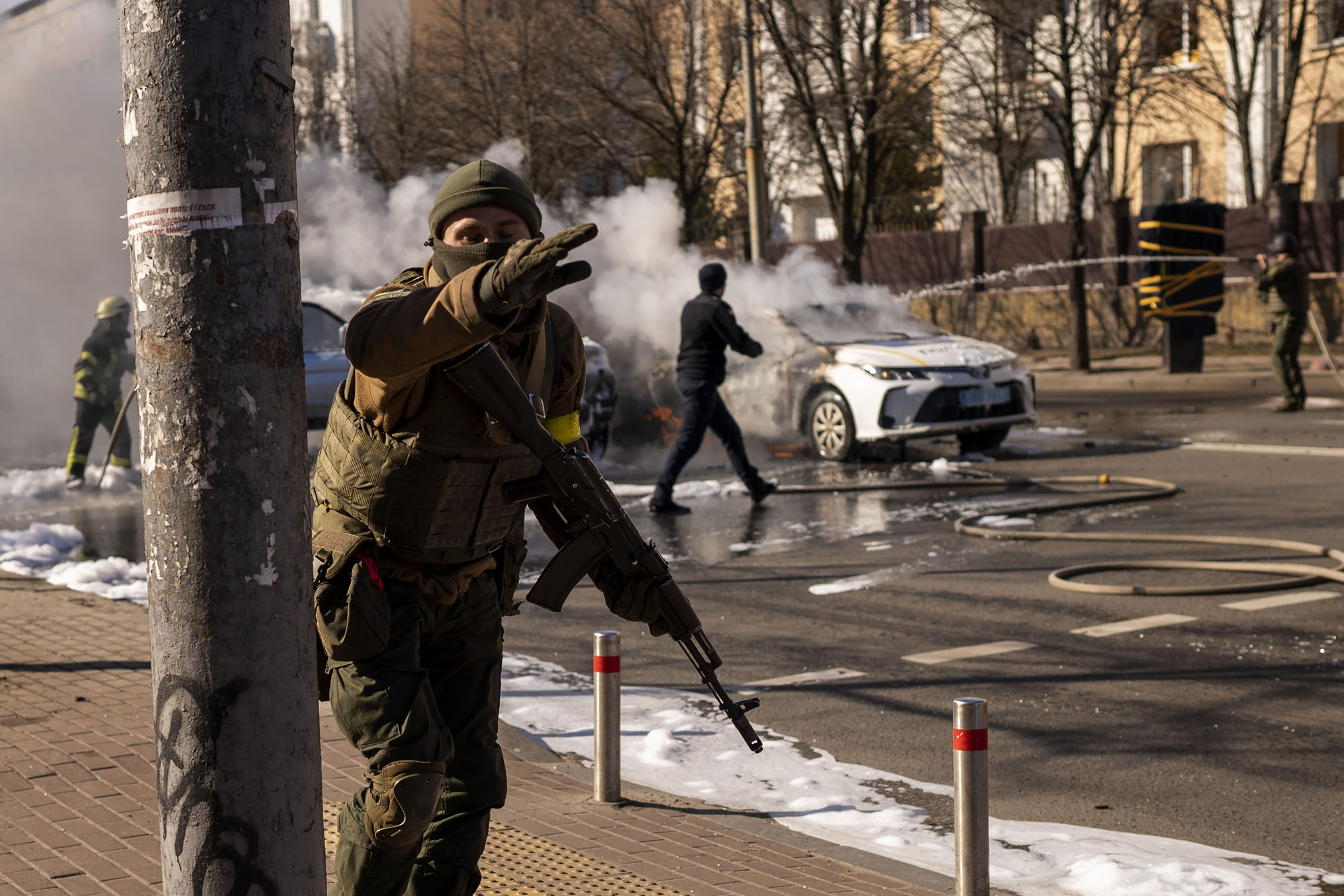 Photos: Chaos and Resistance in Ukraine
