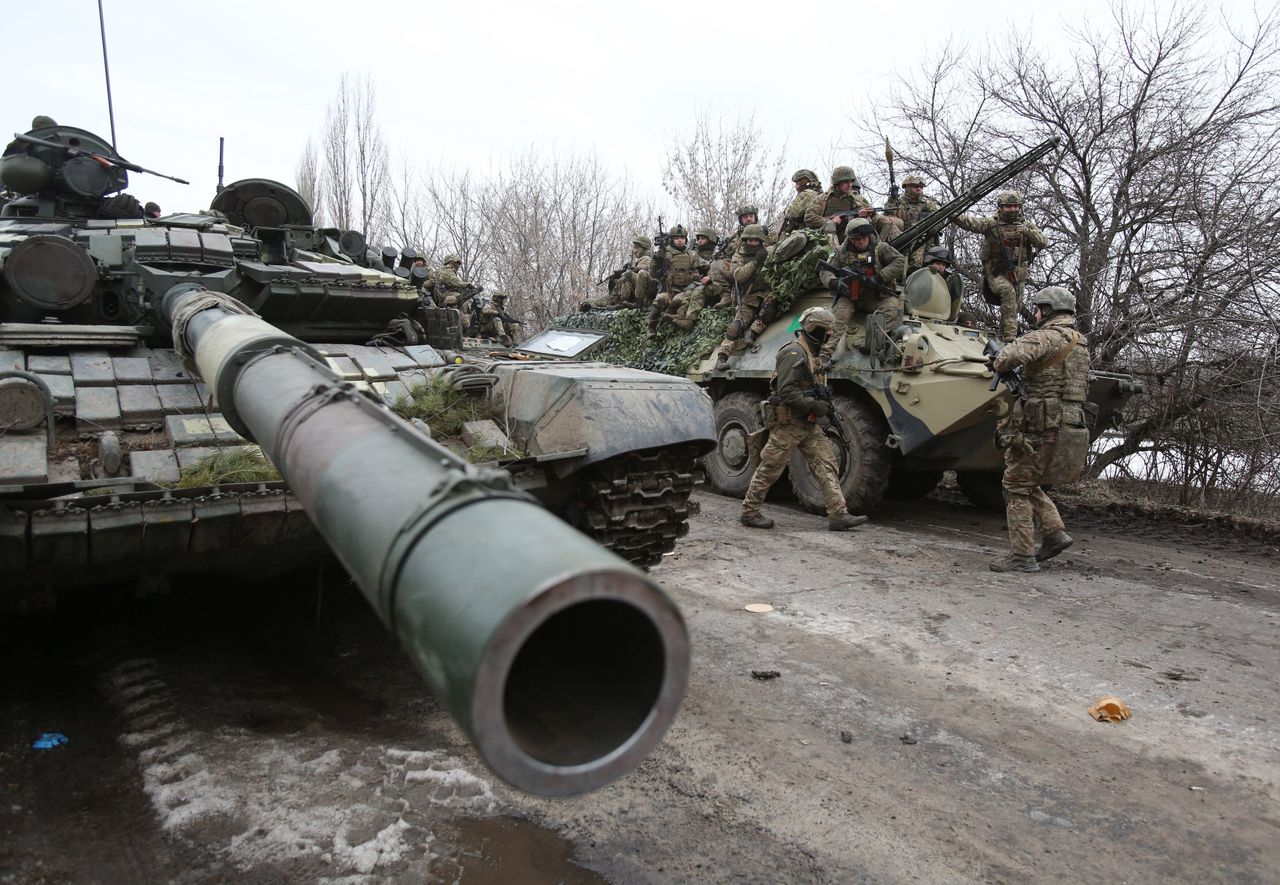 Horrifying Photo Show Immediate Effects Of Russia's Invasion Of Ukraine. HuffPost Latest News