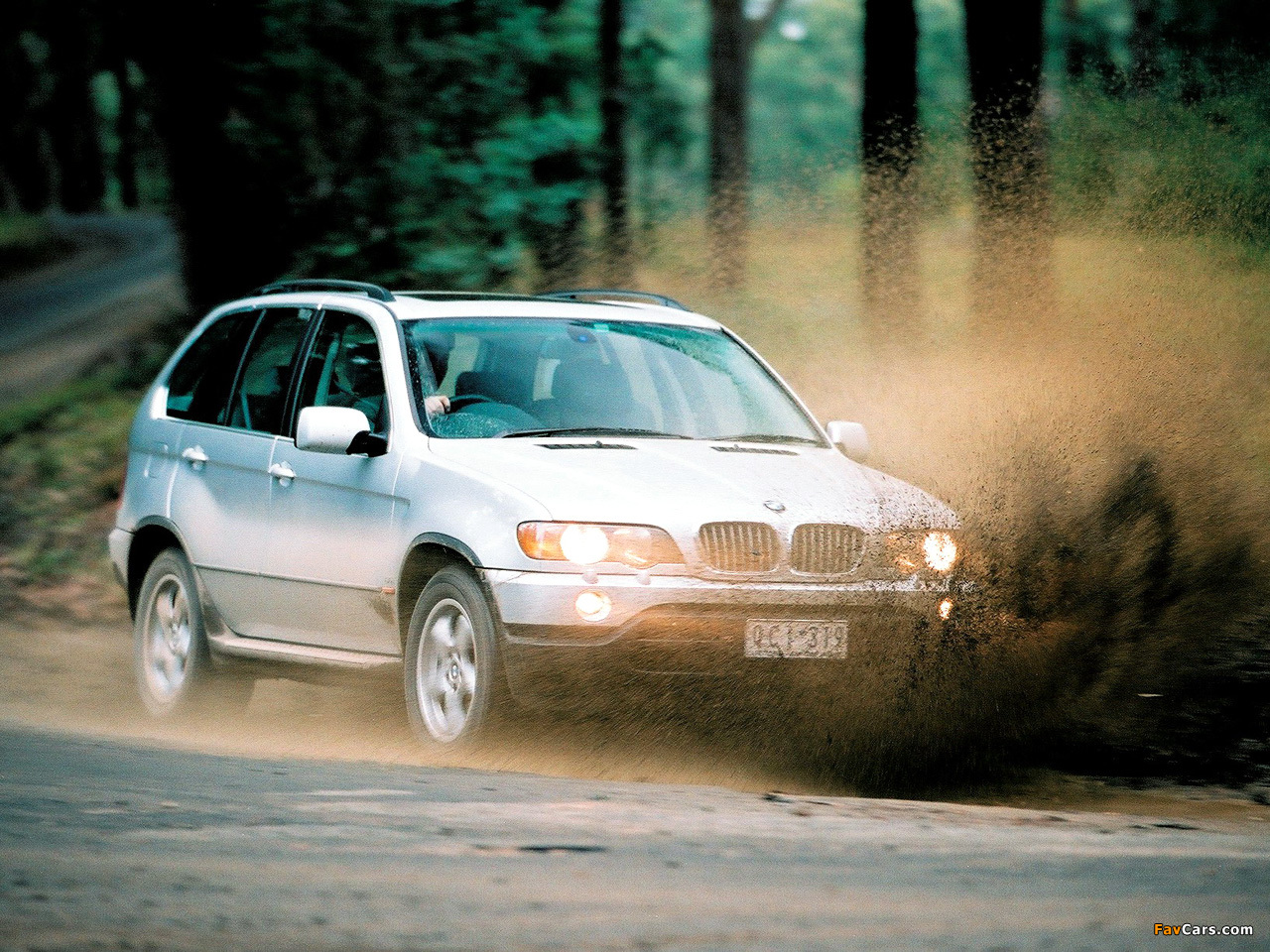 BMW X5 4.4i AU Spec (E53) 2000–03 Wallpaper (1280x960)