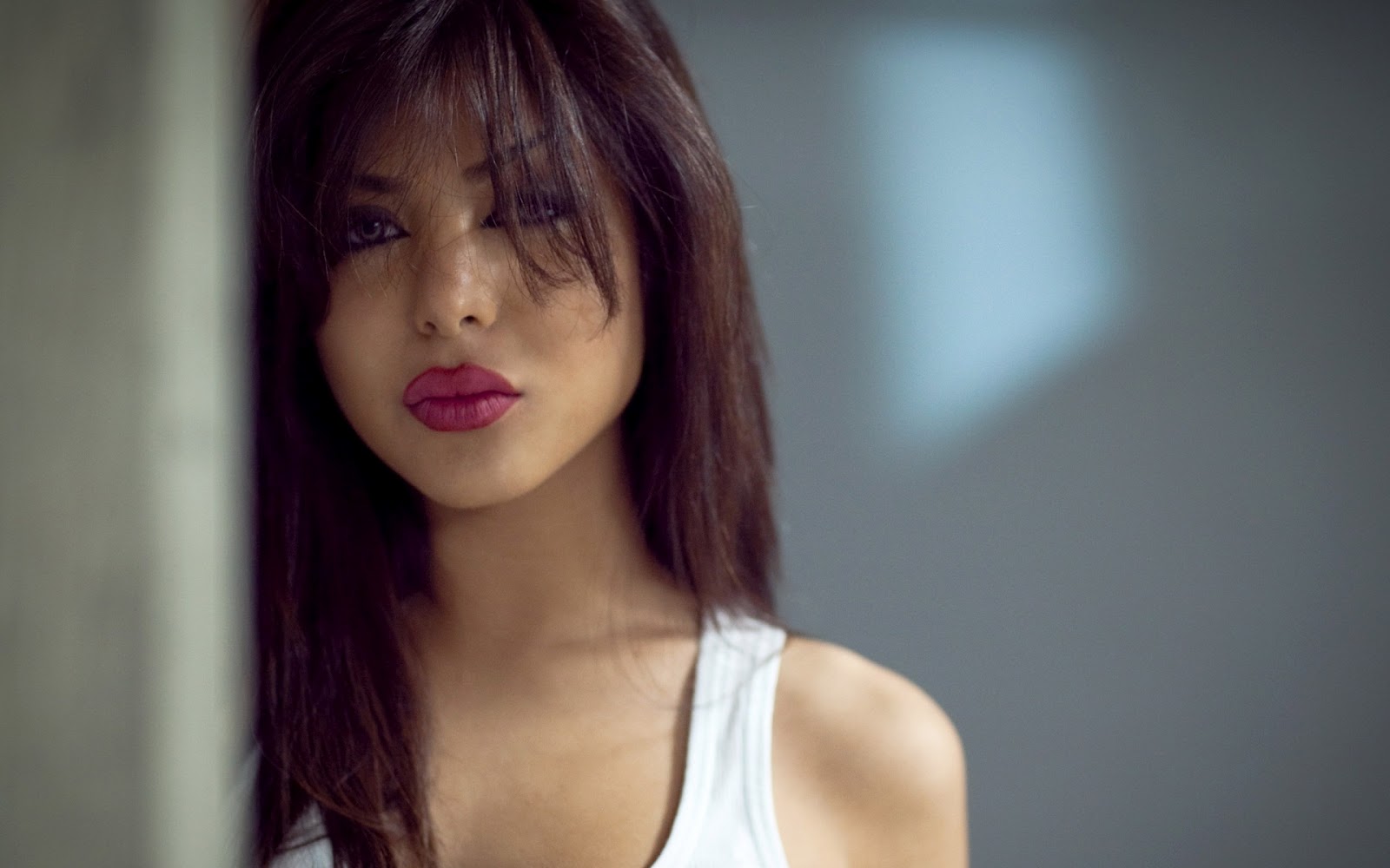 Pretty Girl Wallpaper for PC