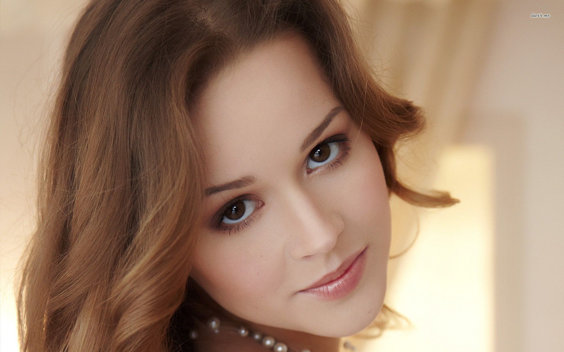 Beautiful Face Girl HD wallpaper