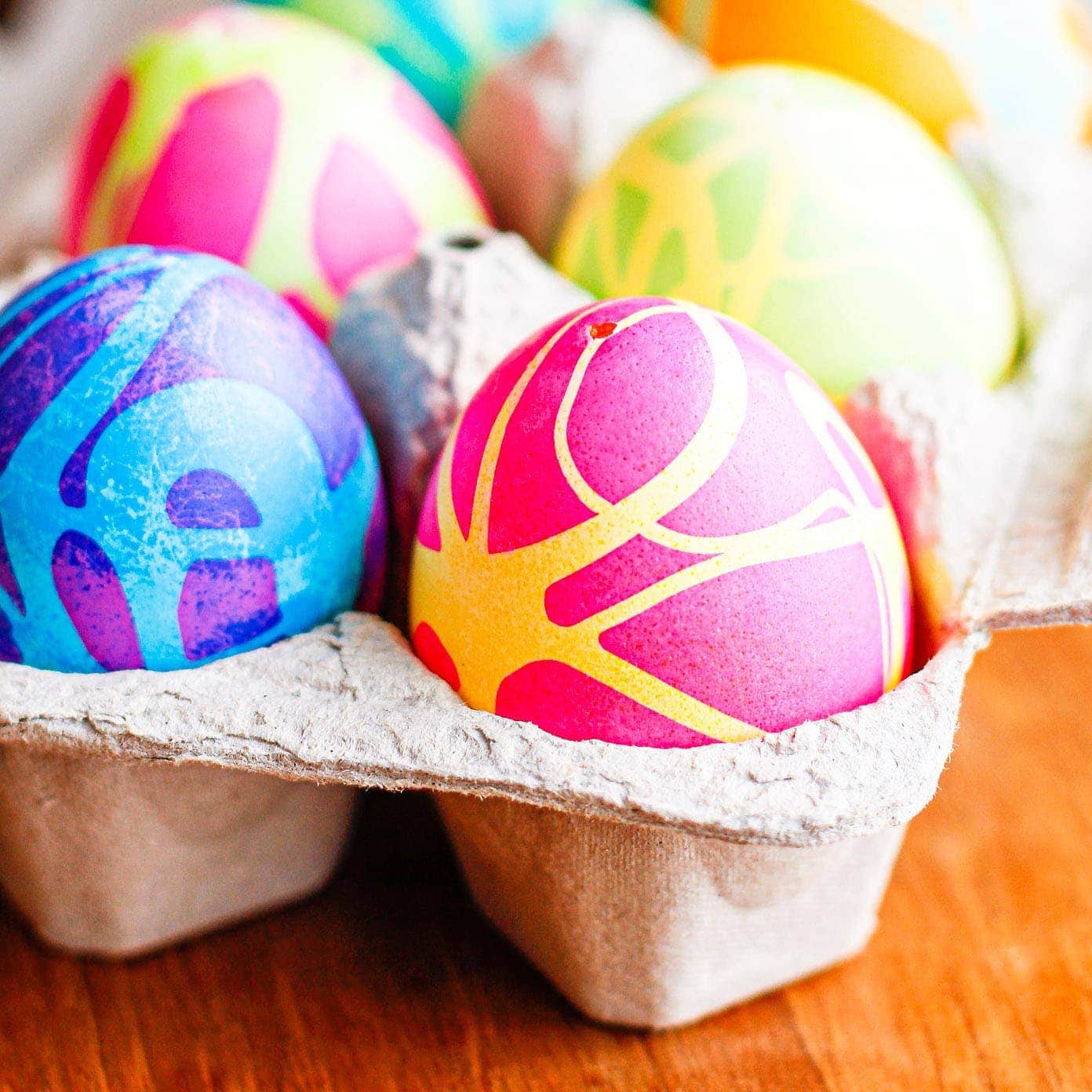 How To Color Easter Eggs With Rubber Cement