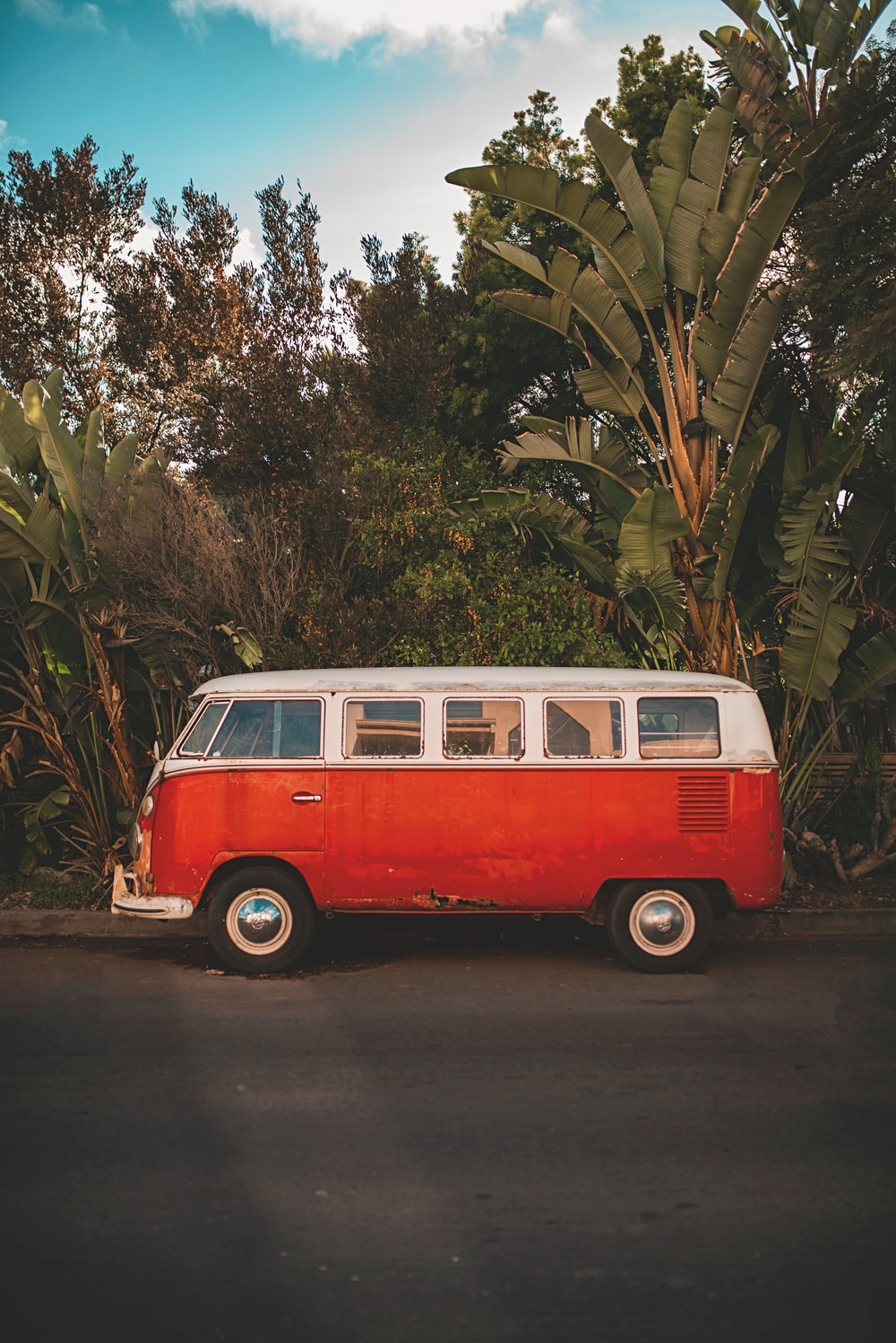 Mini Bus Picture. Download Free Image