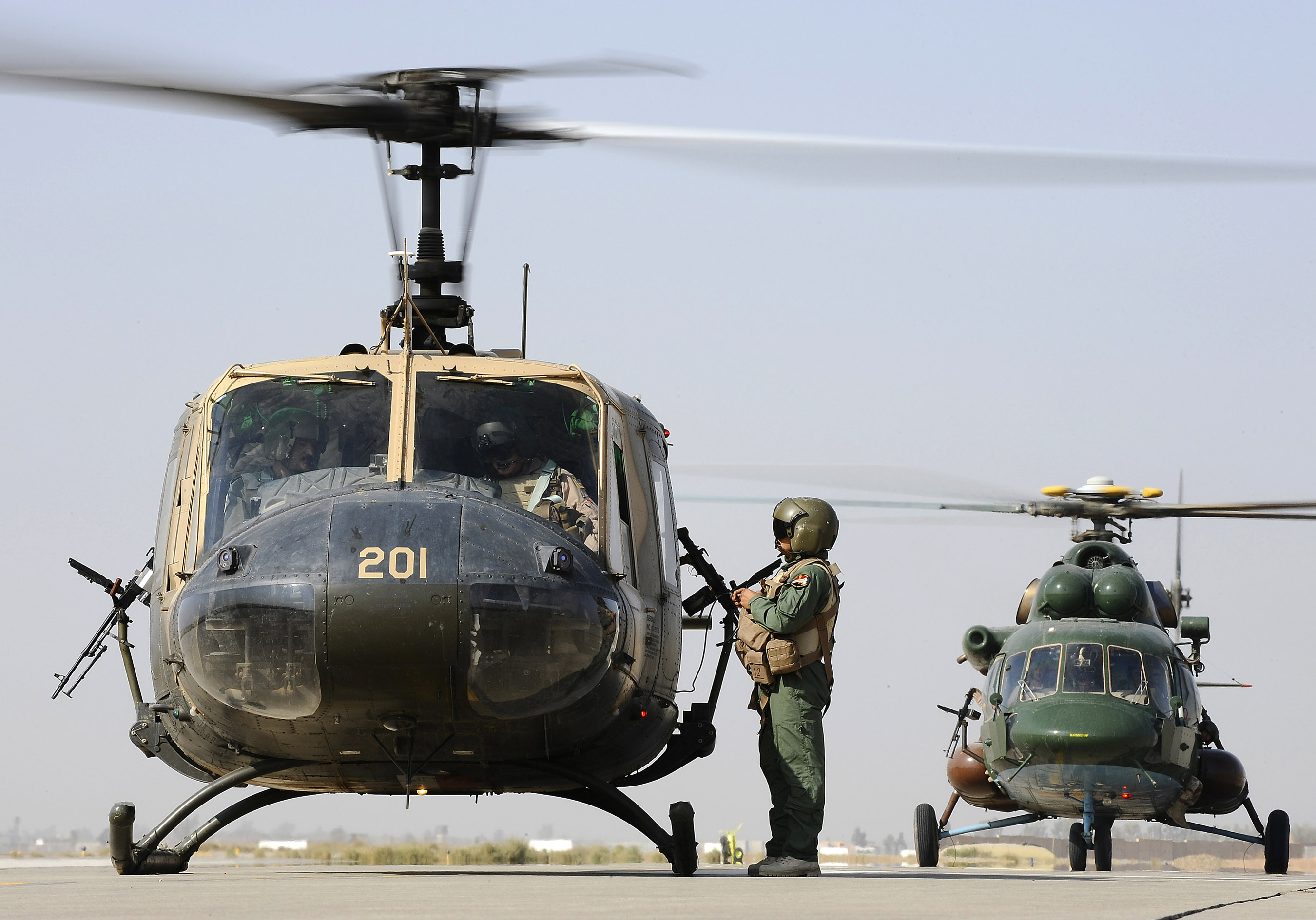 Iraqi air force pilots conduct aeromedical mission > Air Force > Article Display