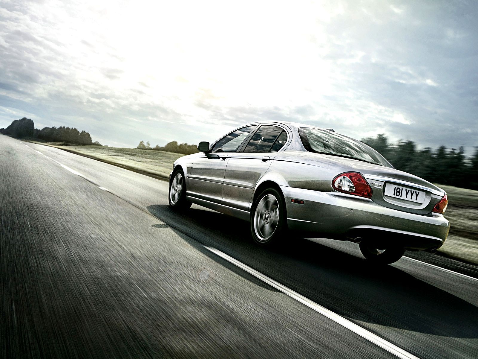Jaguar X Wallpaper