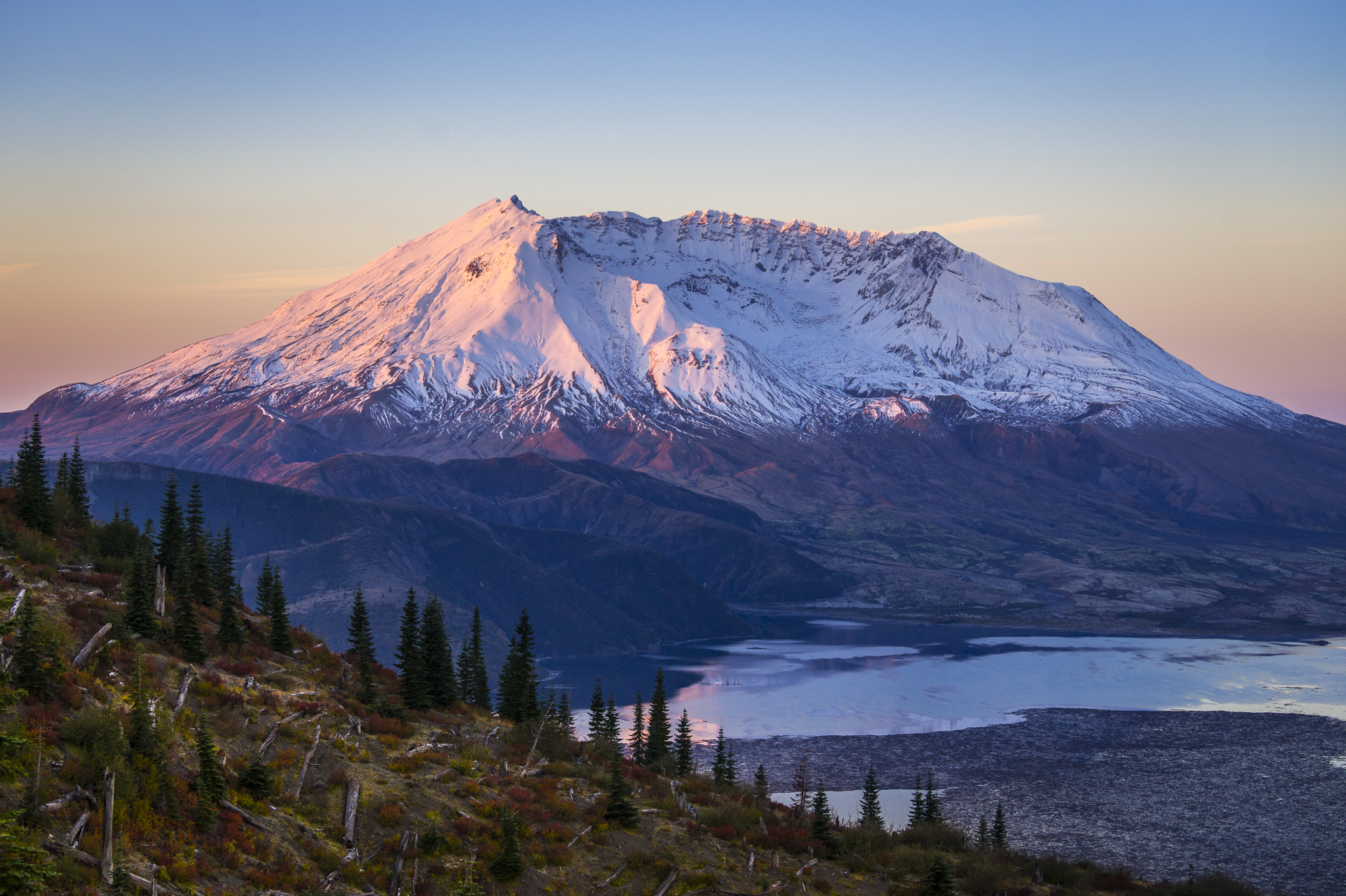 Mt. St. Helens Wallpaper